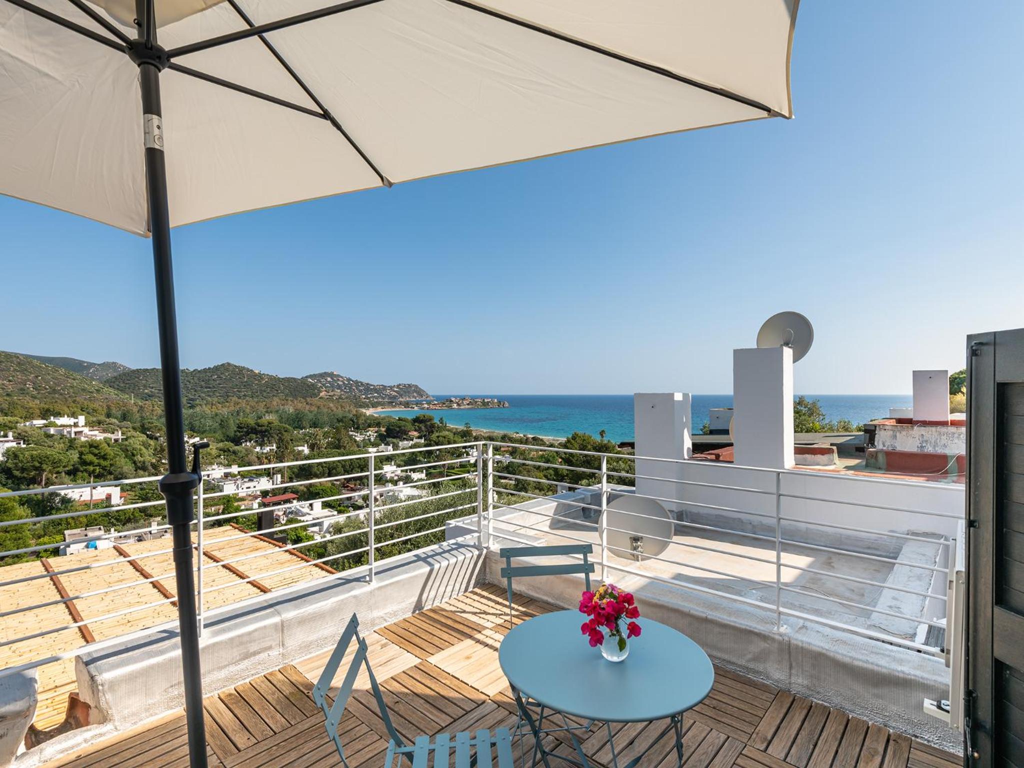 Villa photo 2