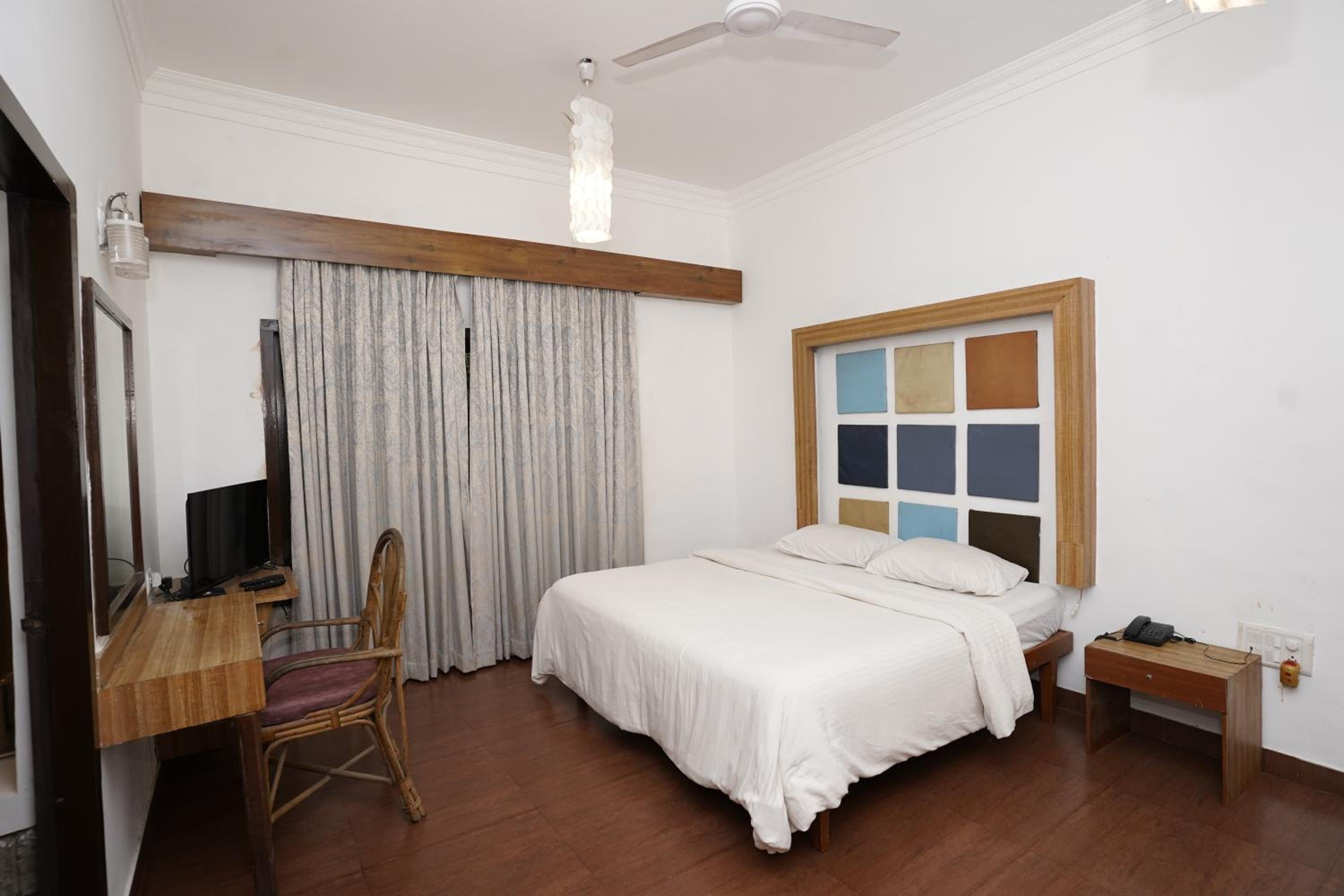Deluxe Suite - Photo 5