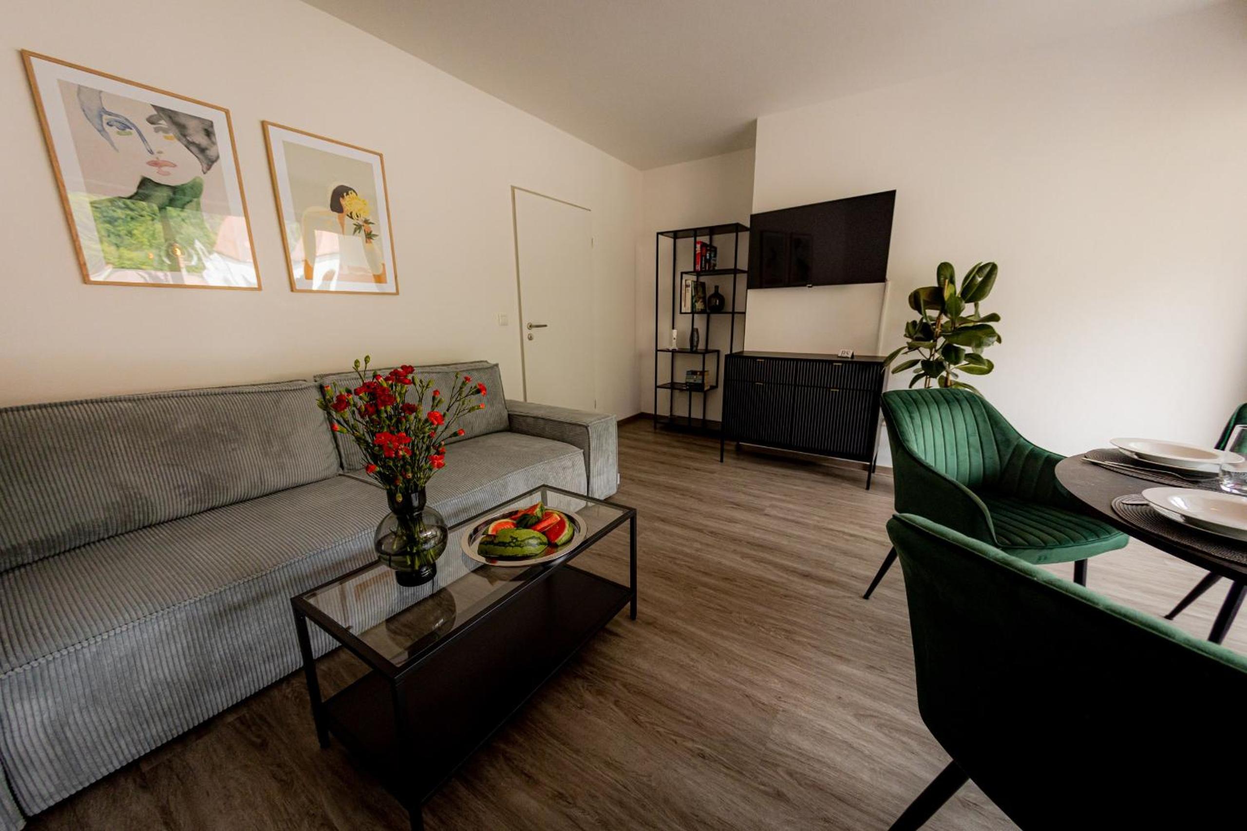 Apartment with Balcony photo 1