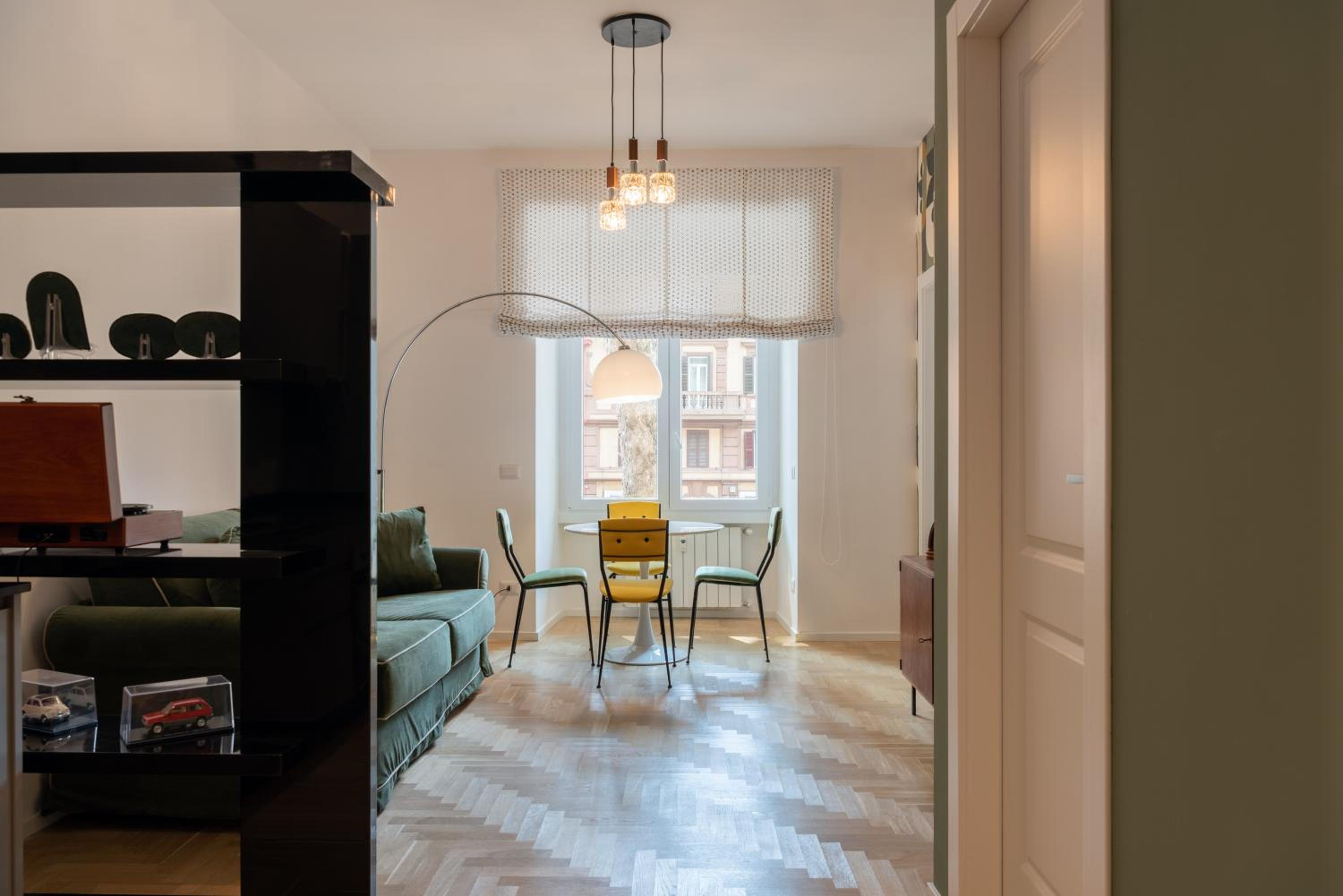 One-Bedroom Apartment