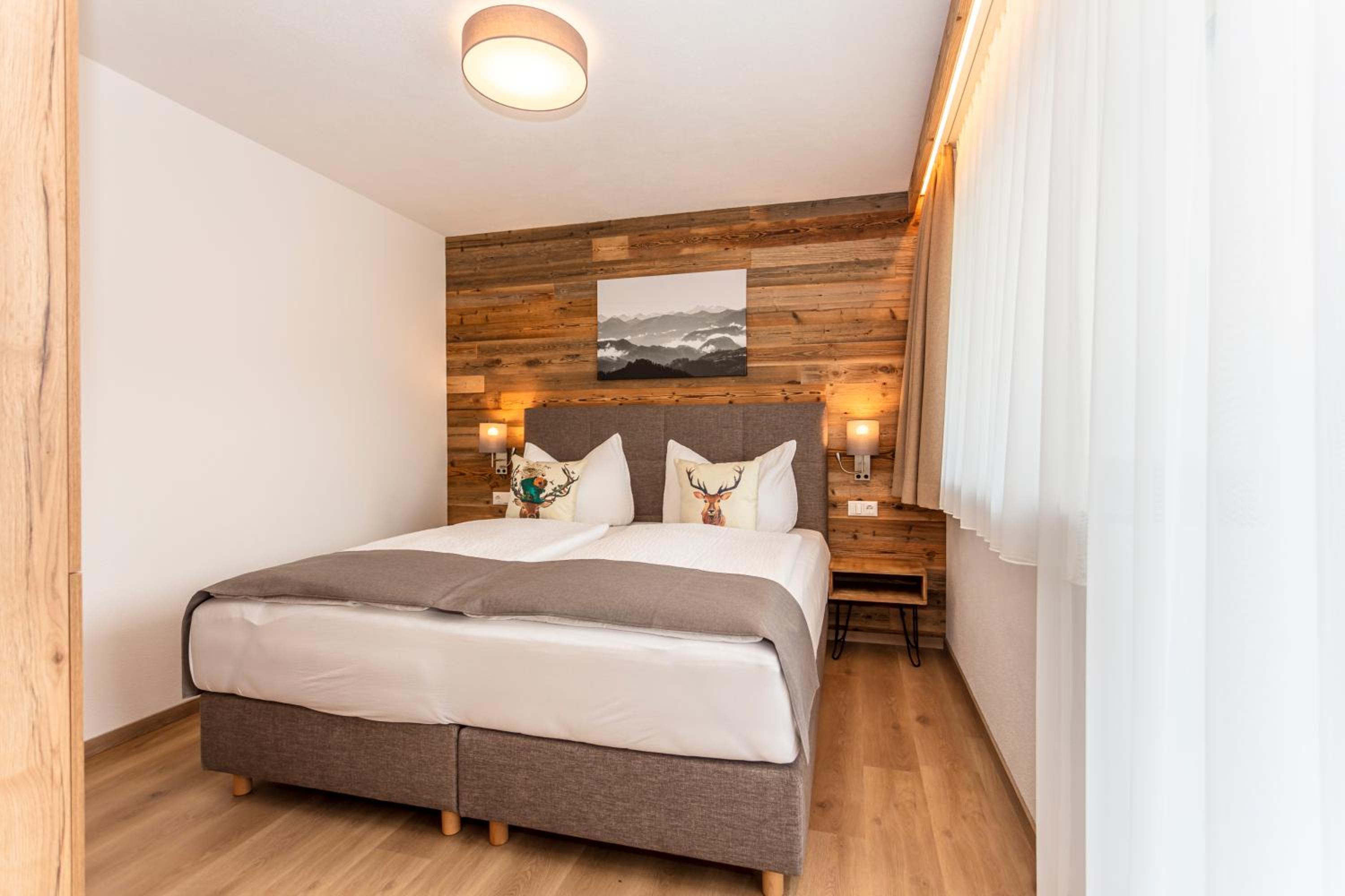 Two-Bedroom Apartment with Shower  photo 1