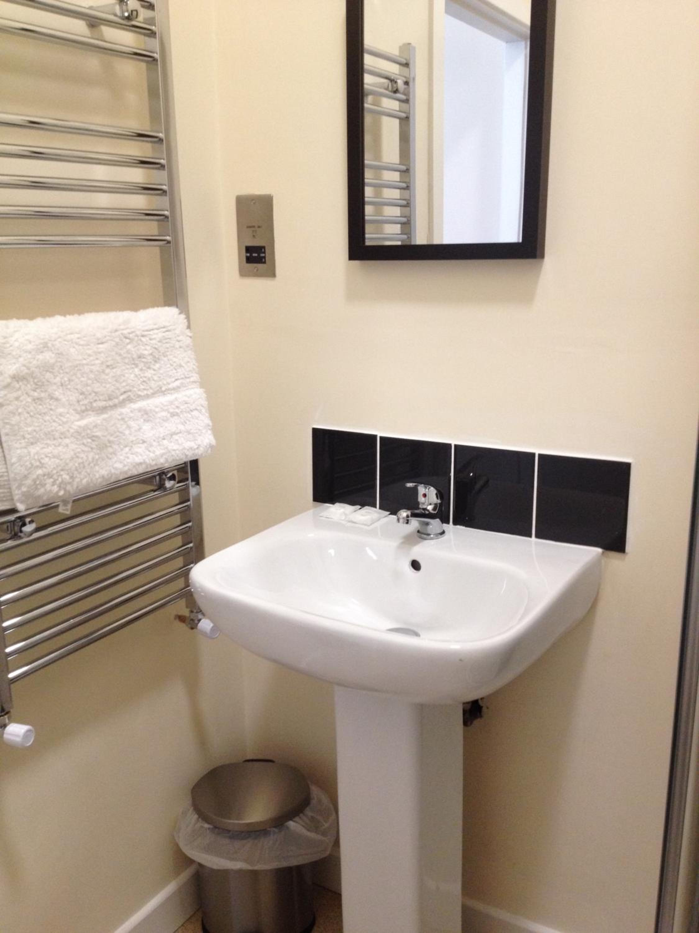 Classic Double Room - Photo 3