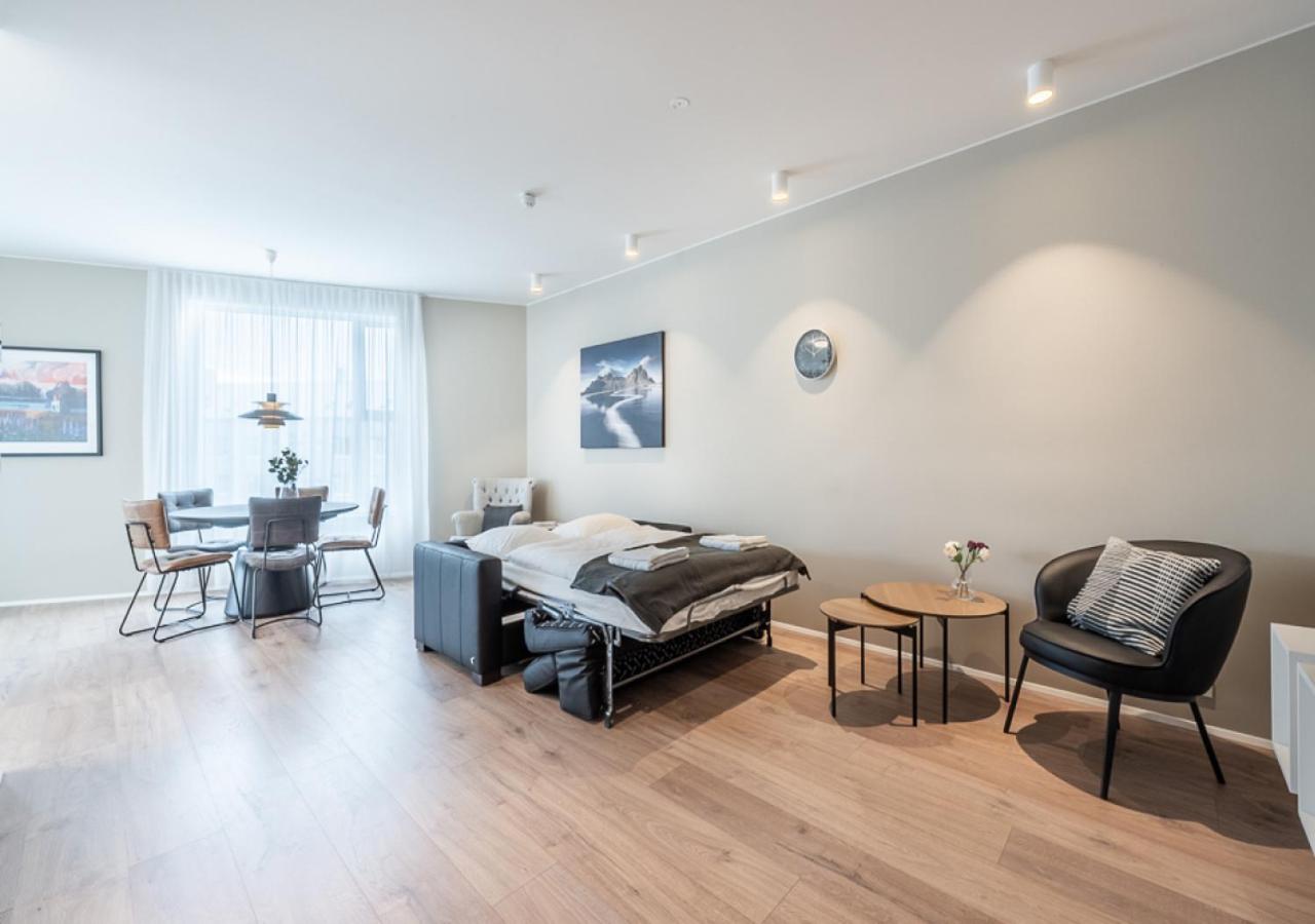 Superior Two-Bedroom Apartment with 2 Bathrooms - Photo 9