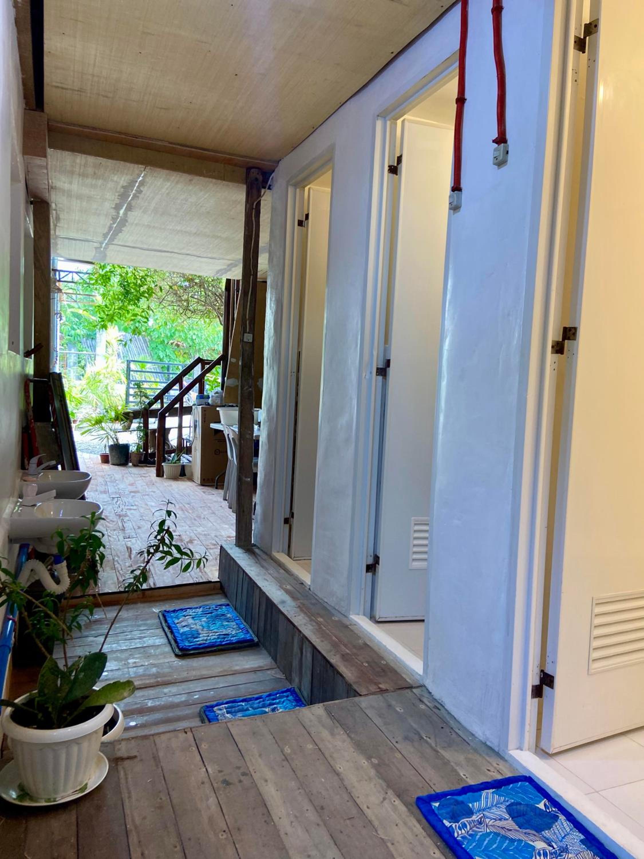 Twin Room - Photo 9