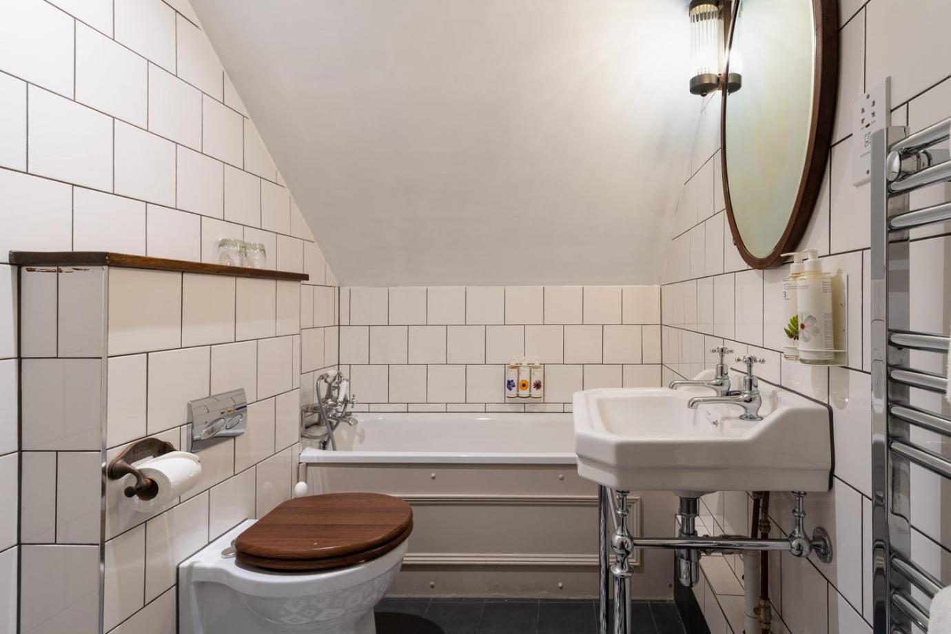 Comfy - Hoste photo 3