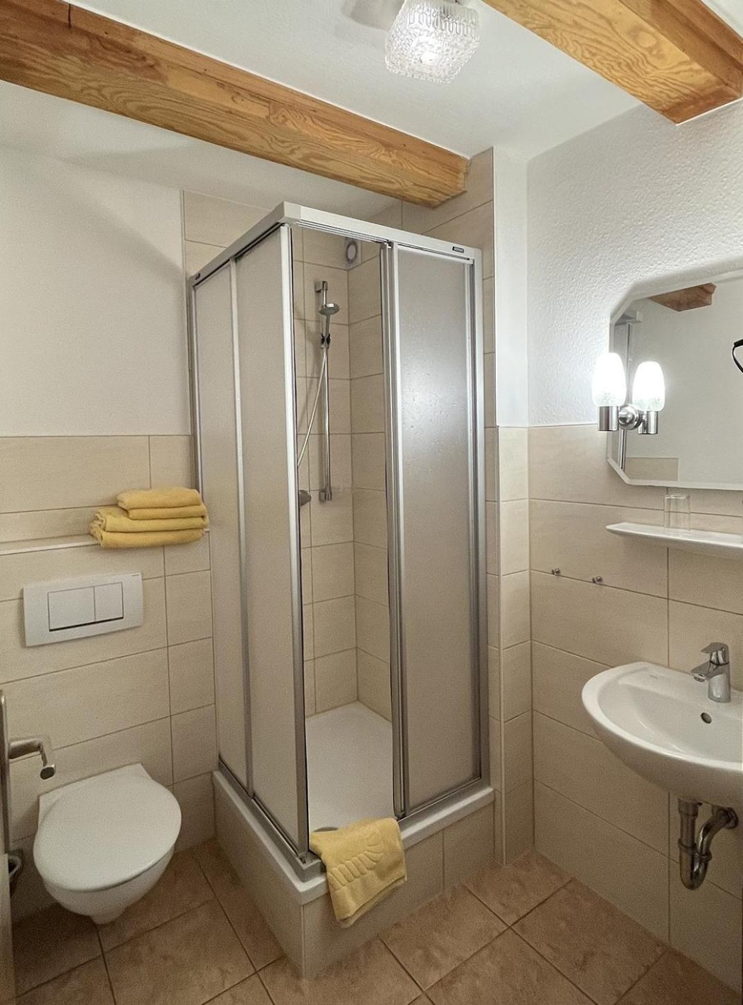 Double Room - Photo 3