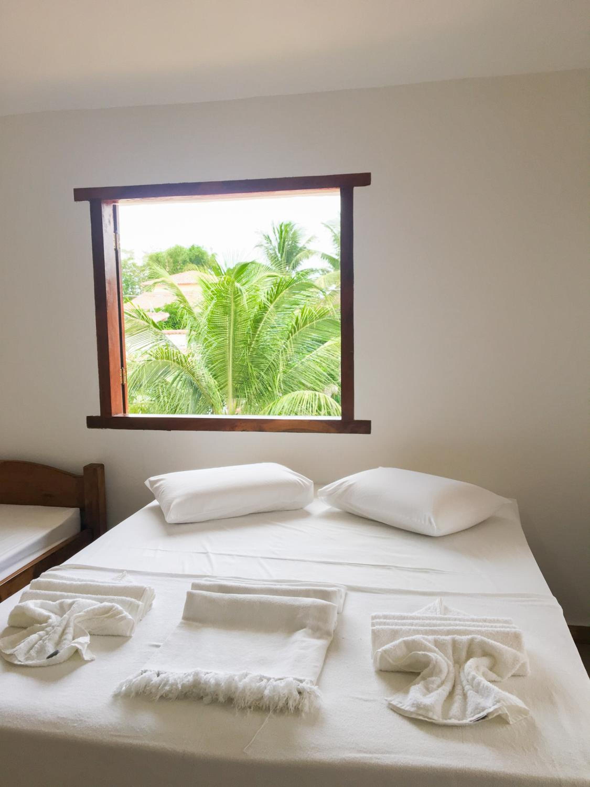 Double Room with Balcony - Photo 9