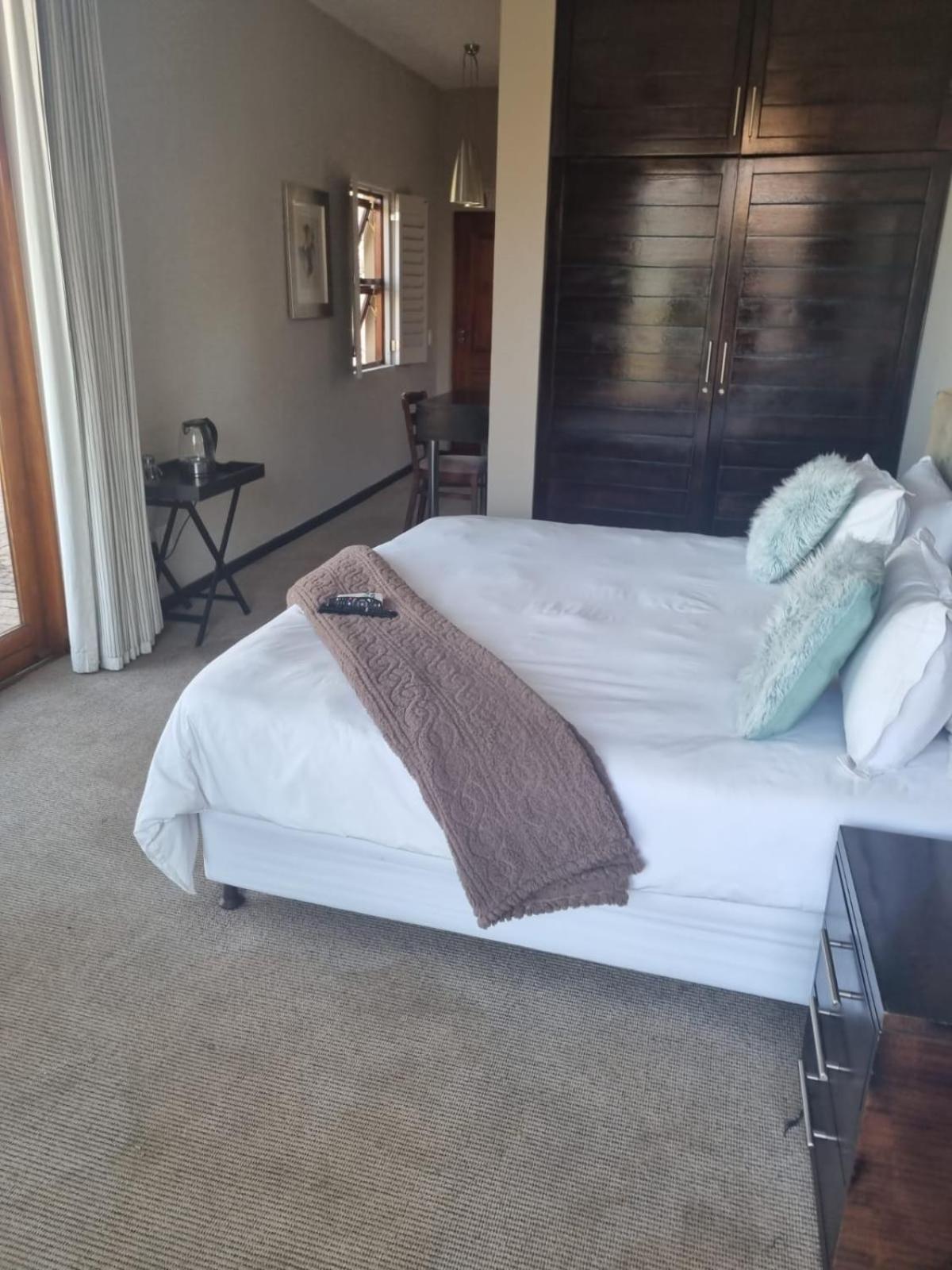 Standard Twin Room with Garden View photo 1