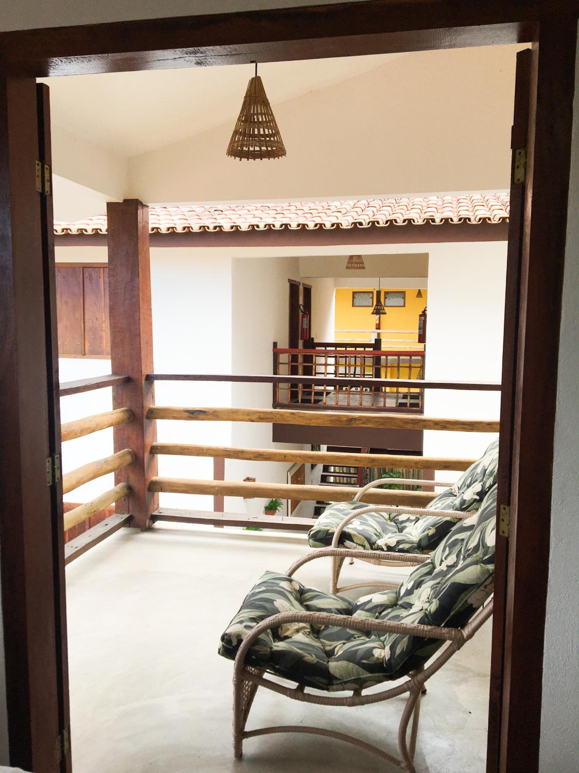 Triple Room with Balcony - Photo 11