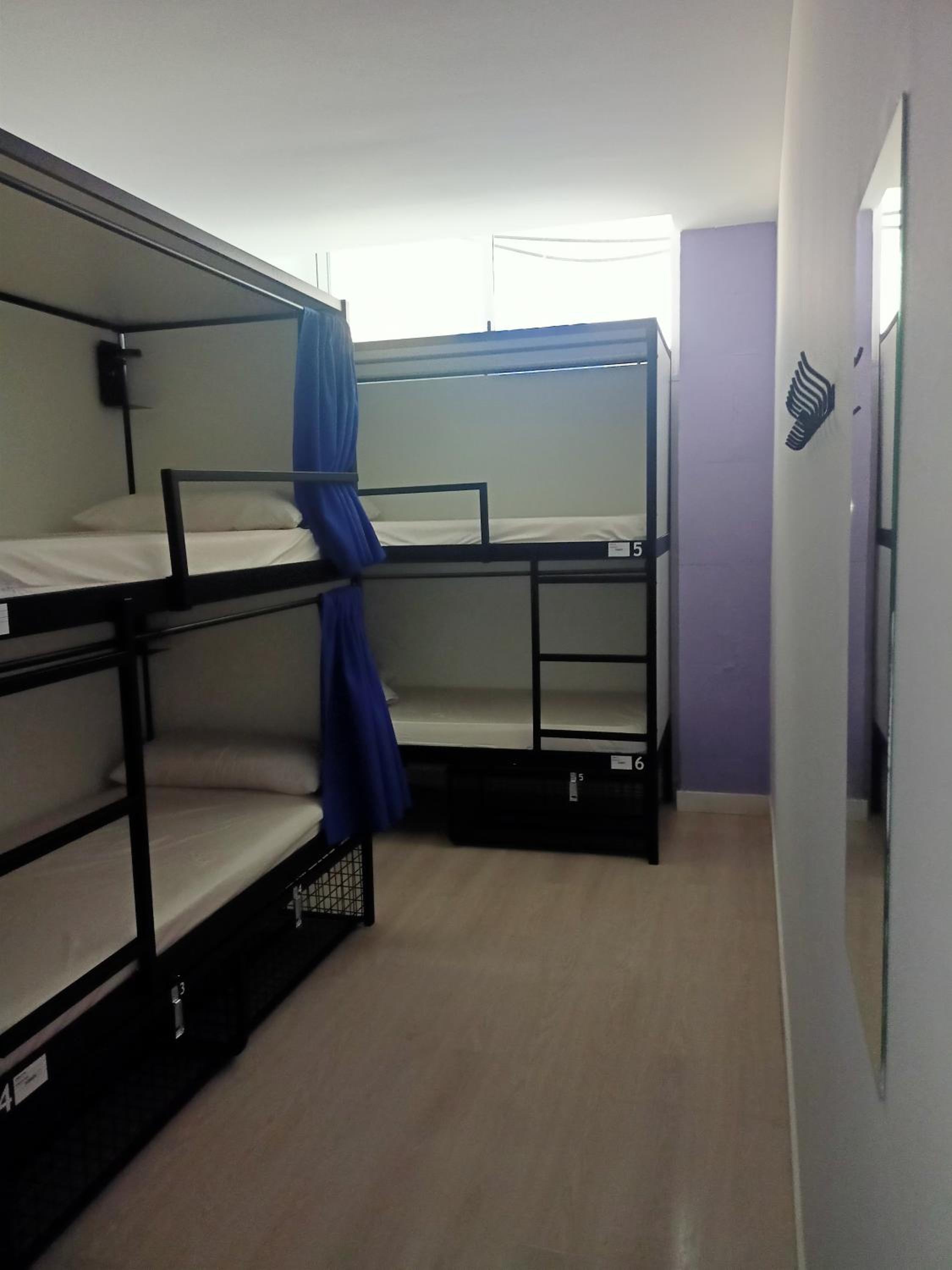 Bed in 6-Bed Mixed Dormitory Room photo 2