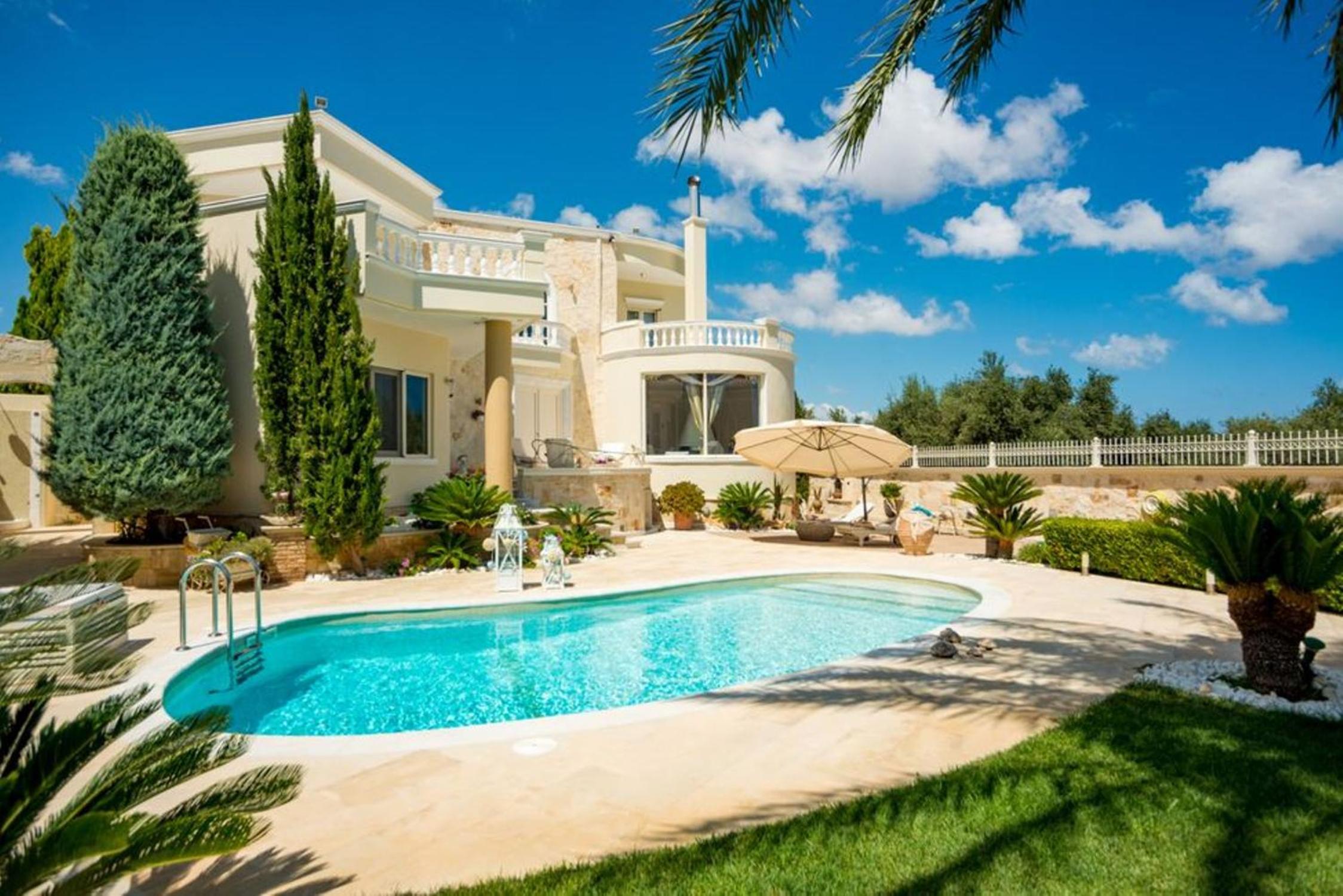 Deluxe Villa