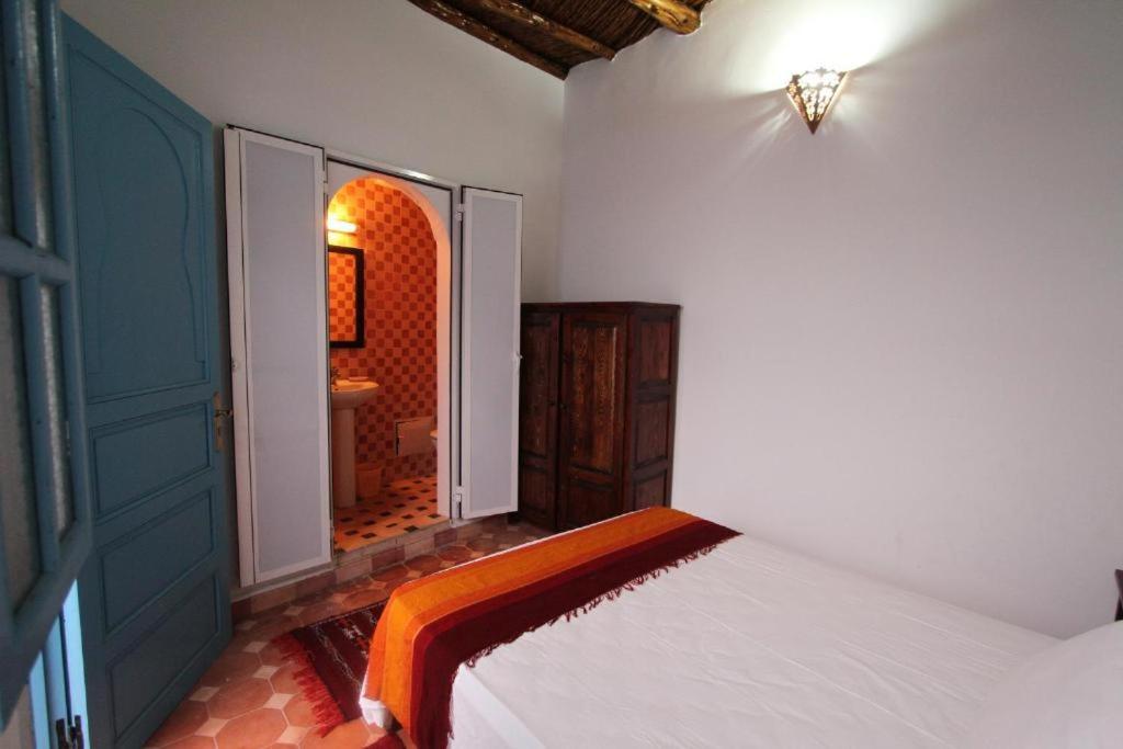 Standard Double Room - Photo 48