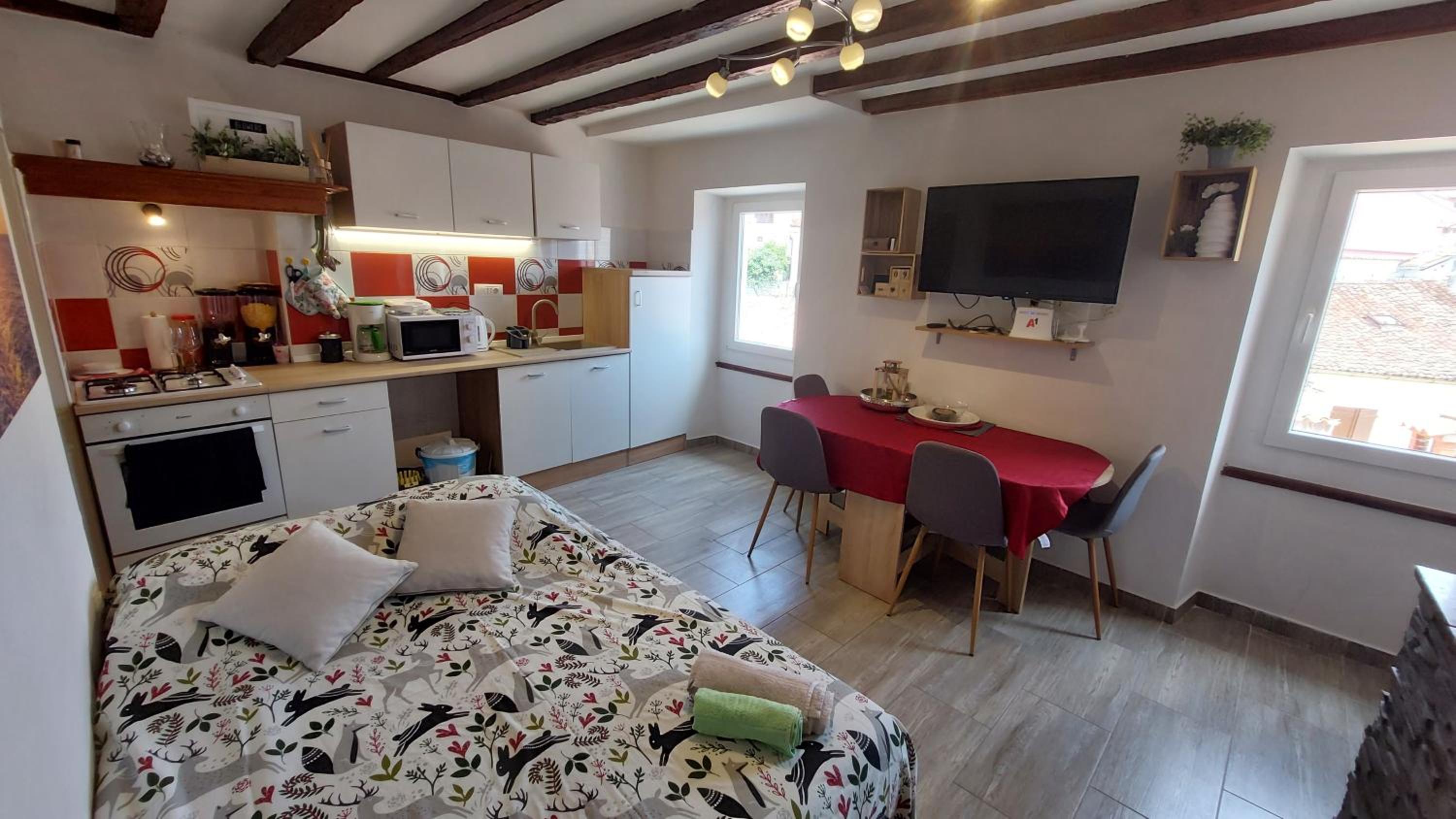 One-Bedroom Apartment