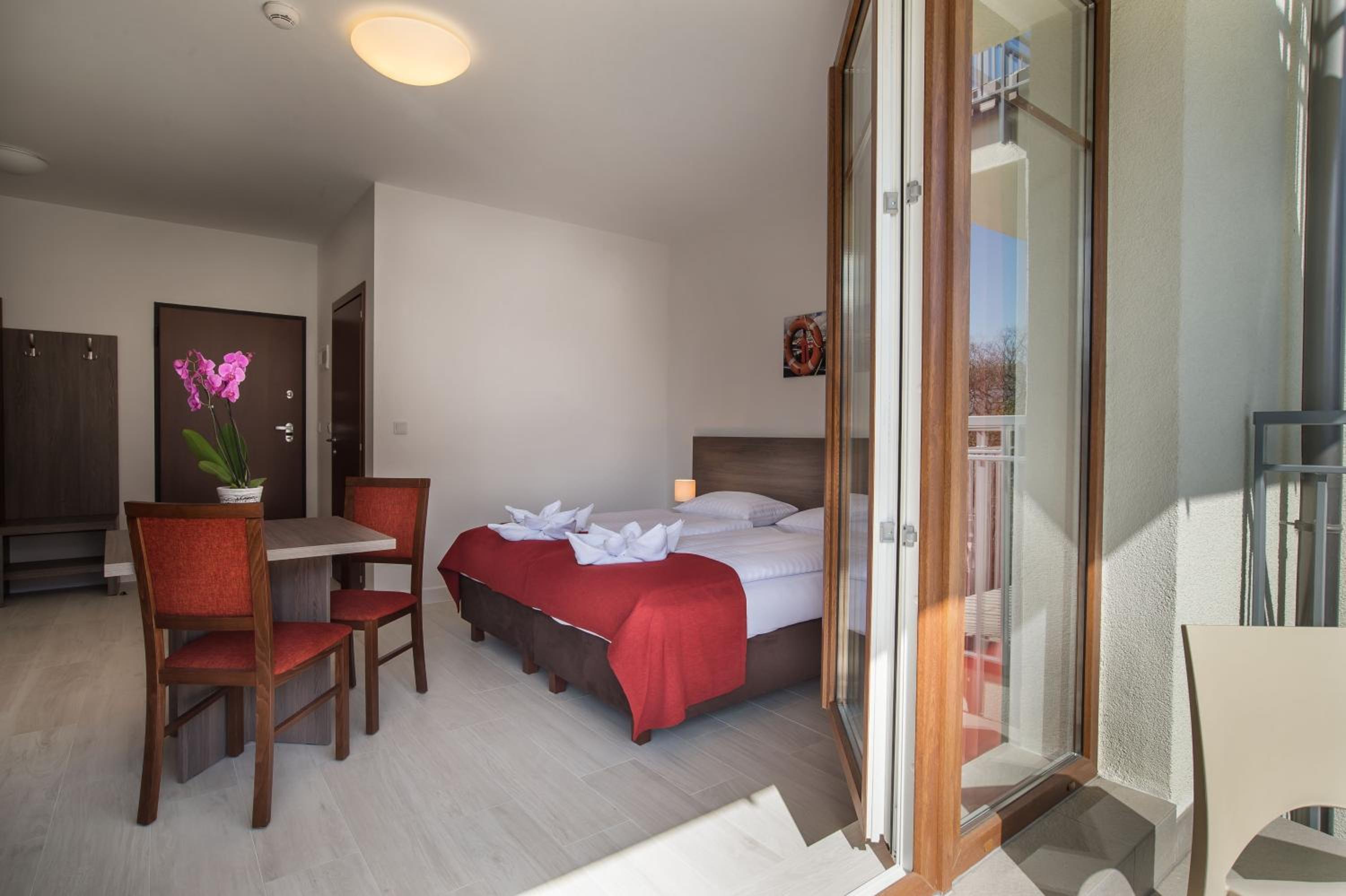 Double Room - Photo 2