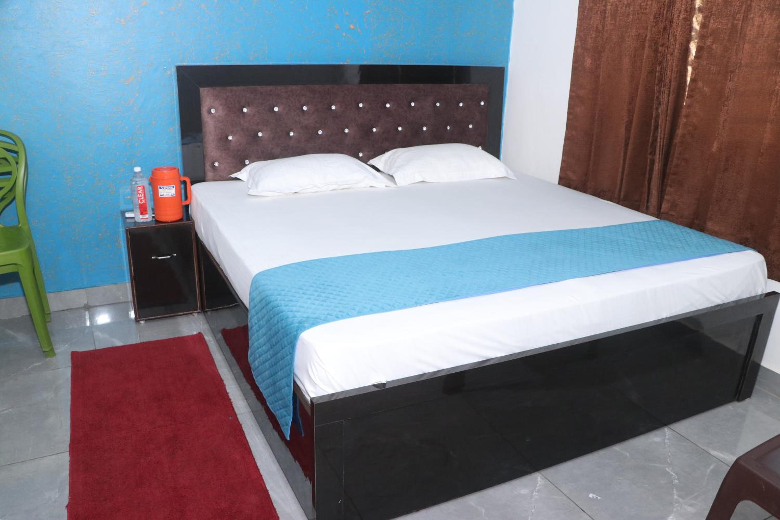 Deluxe King Room photo 2