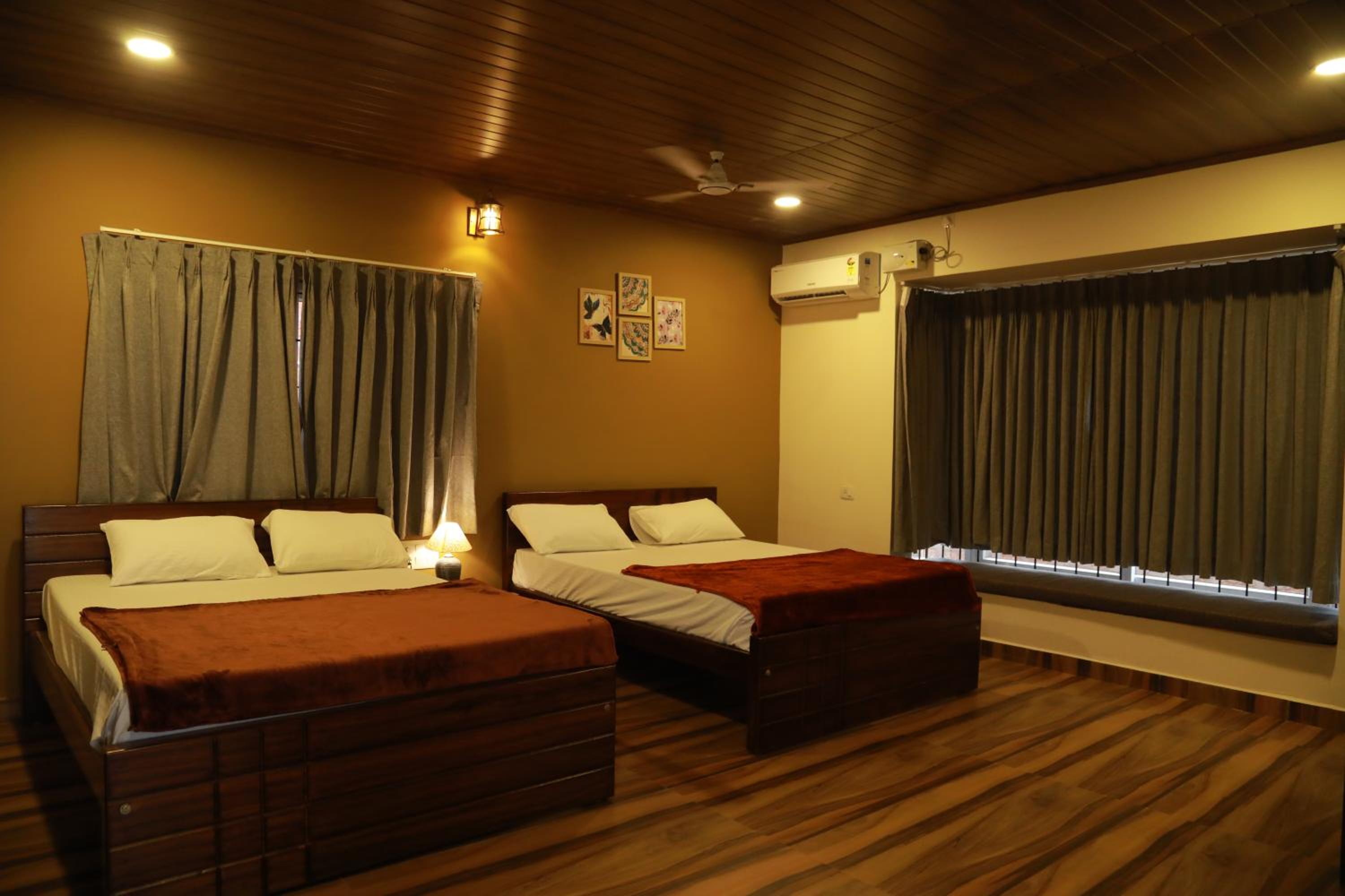 Classic Quadruple Room photo 3