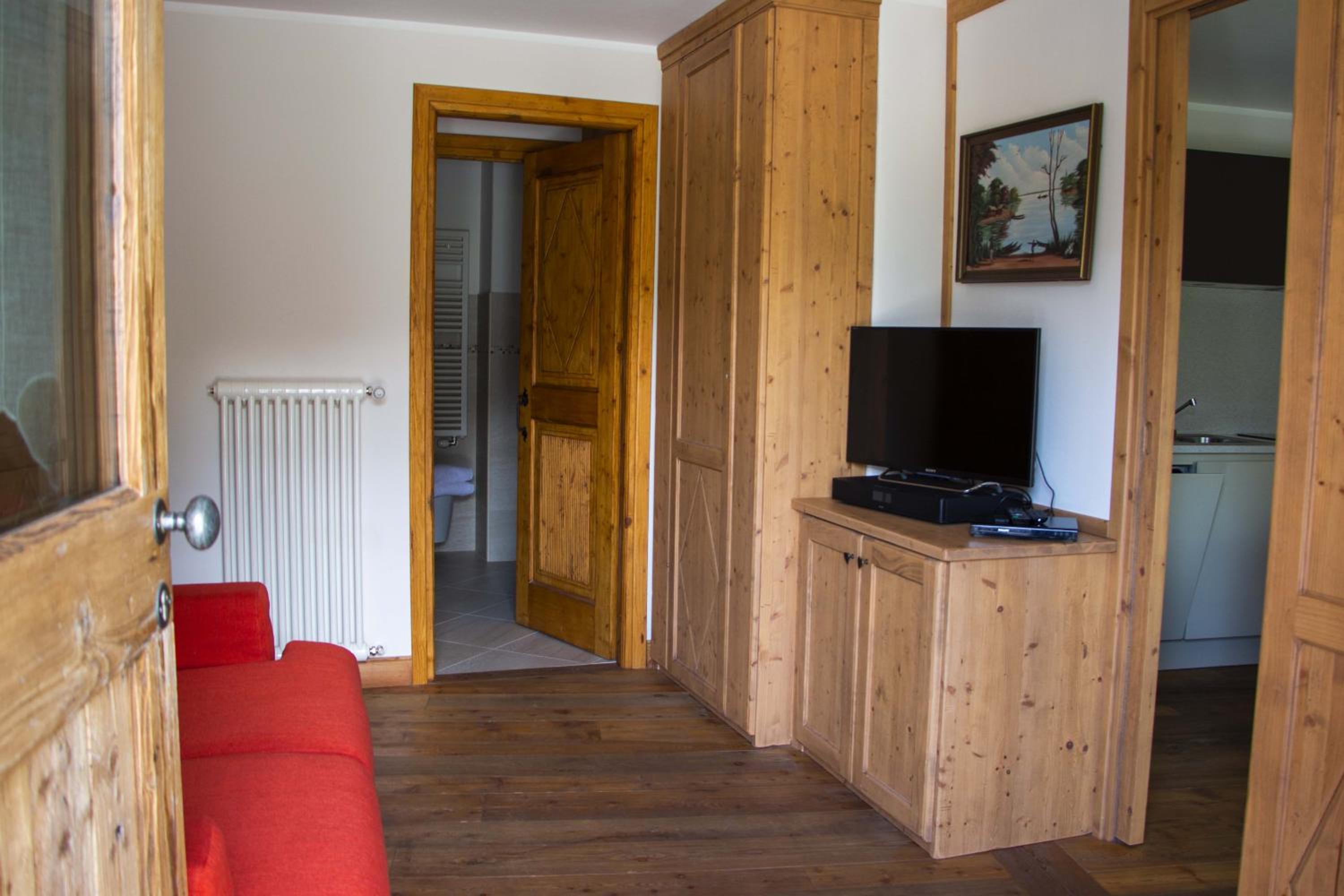 Studio Apartment