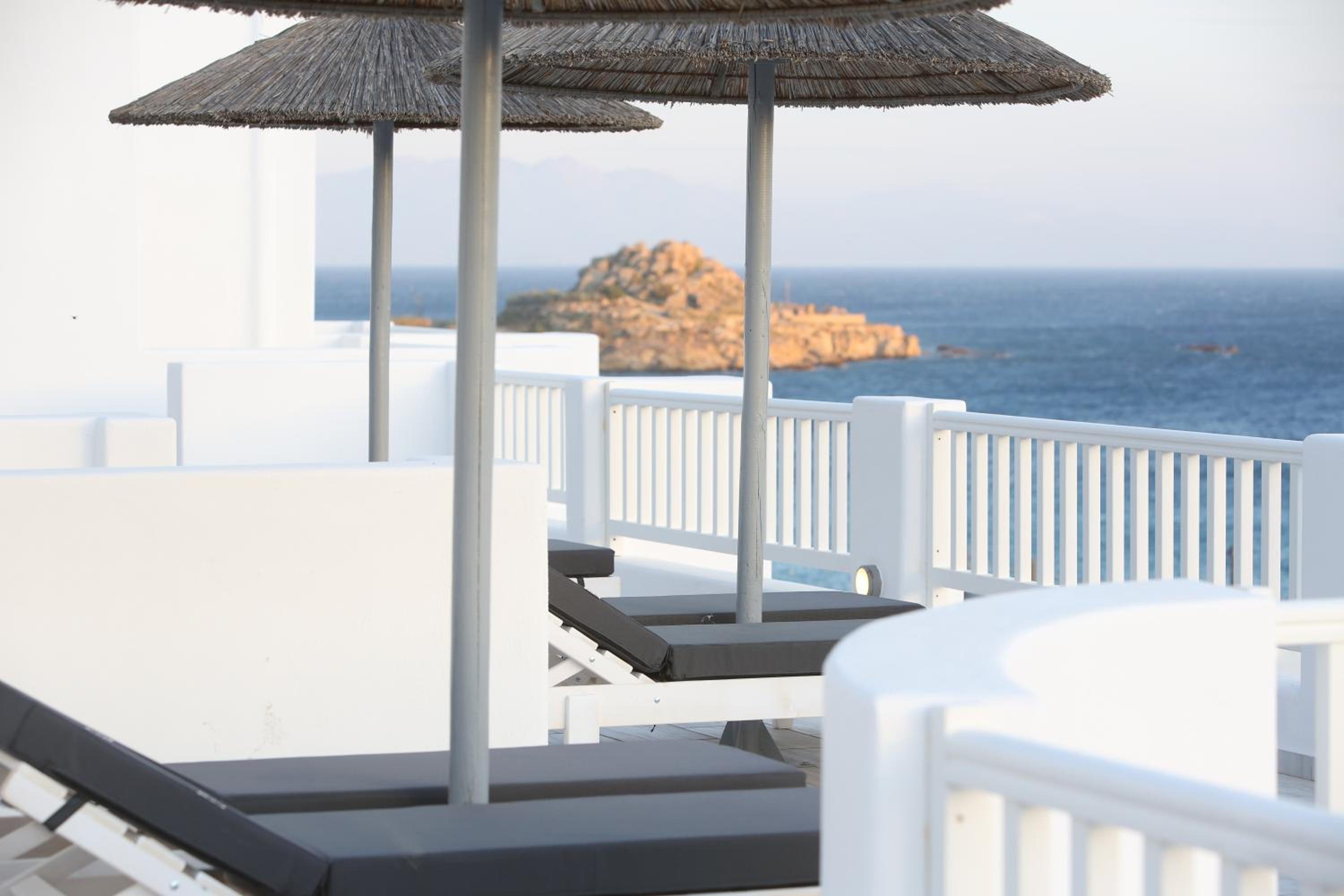 Deluxe Triple Room with Sea View - Photo 3