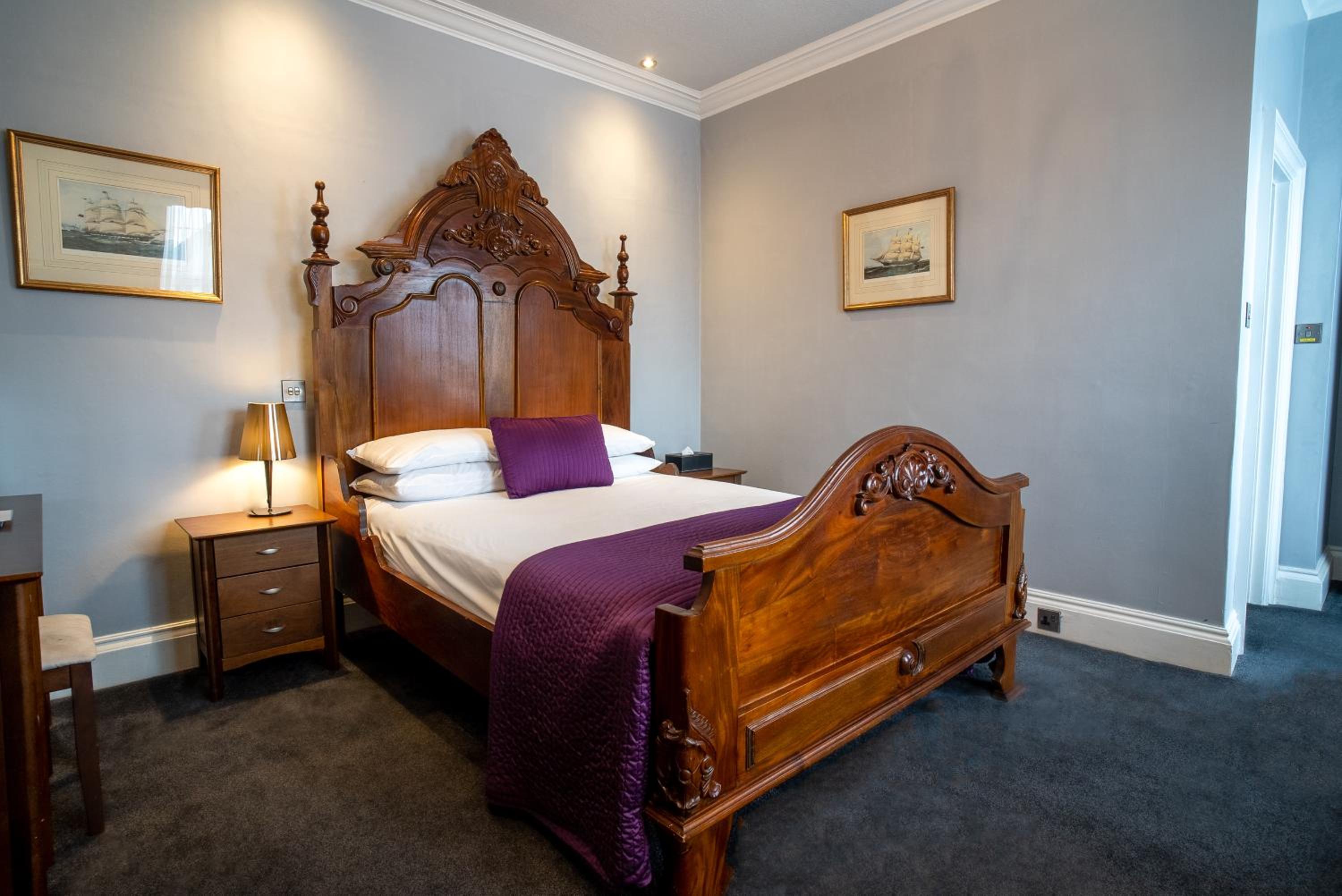Superior King or Twin Room - Photo 2