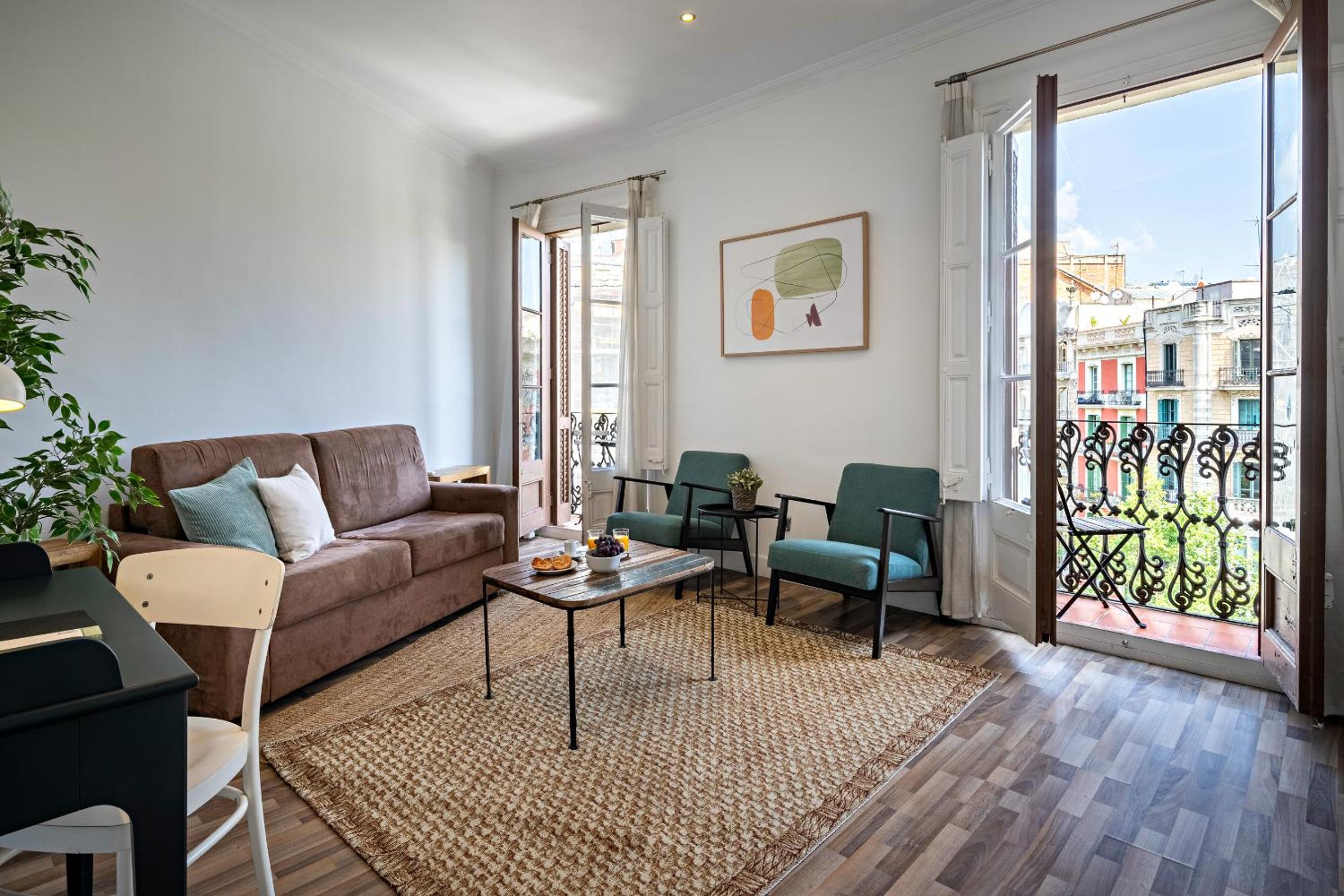 Apartamento con Balcón