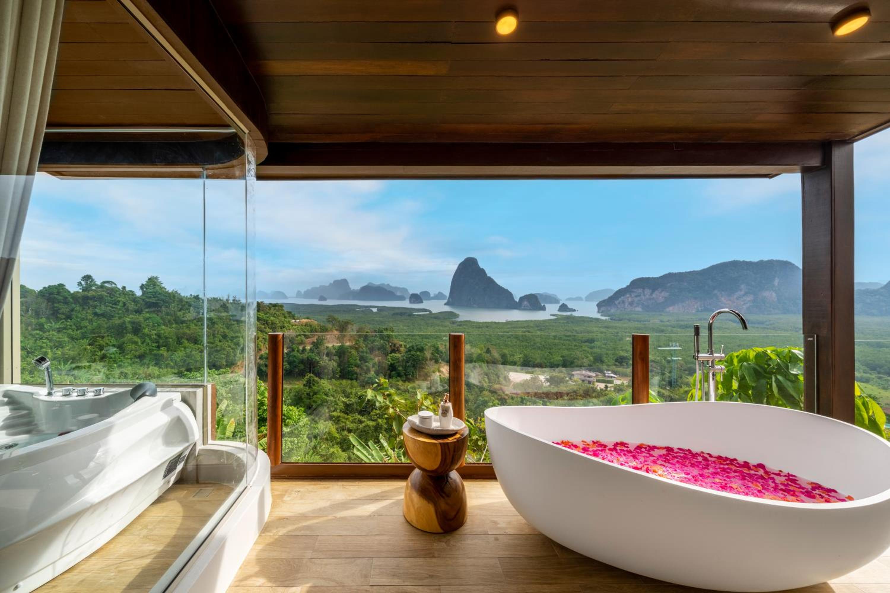 Villa with Sea View photo 3