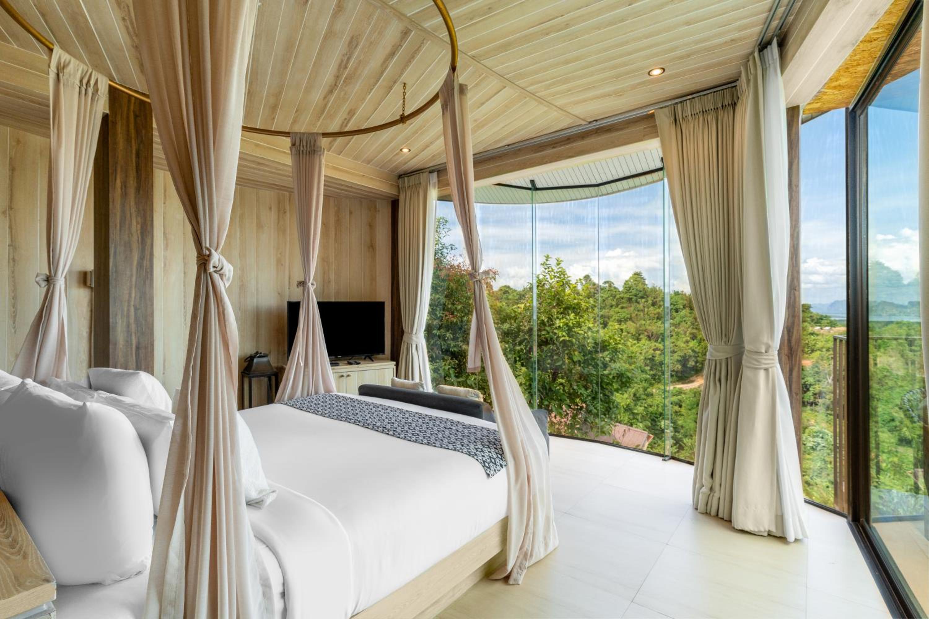 Seaview Villa with Bathtub No. 17
