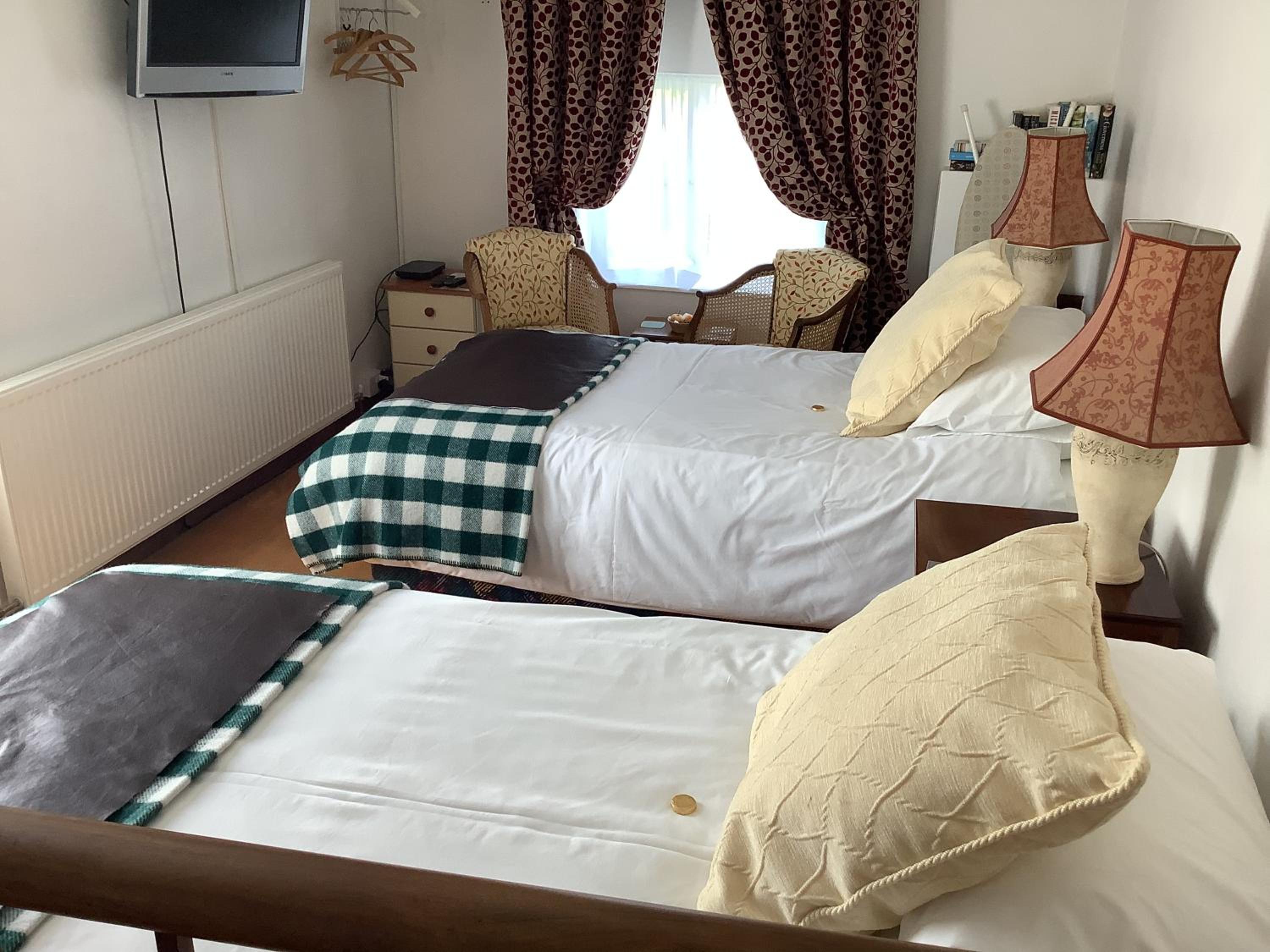 Deluxe Twin Room photo 3