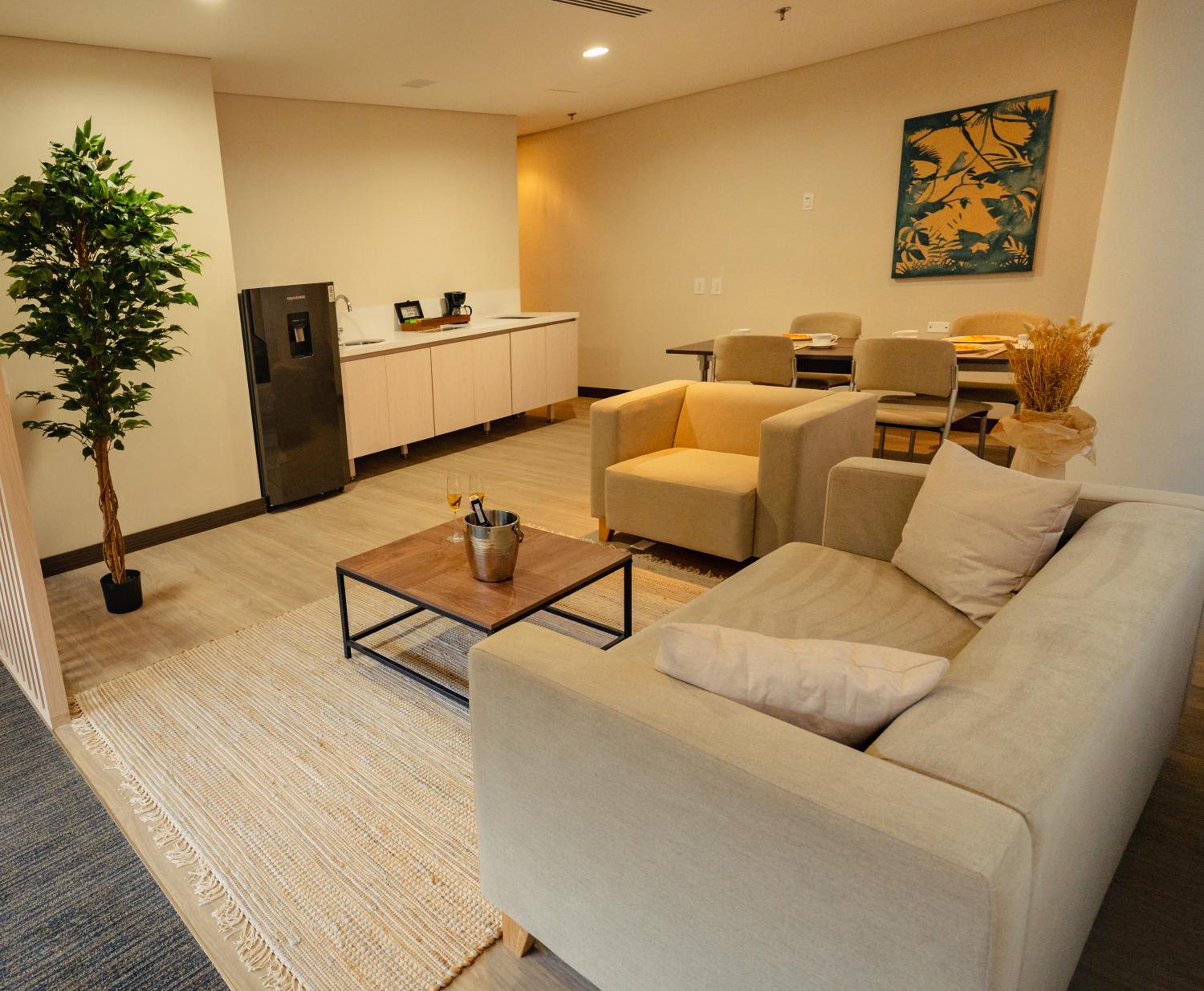 Suite photo 1