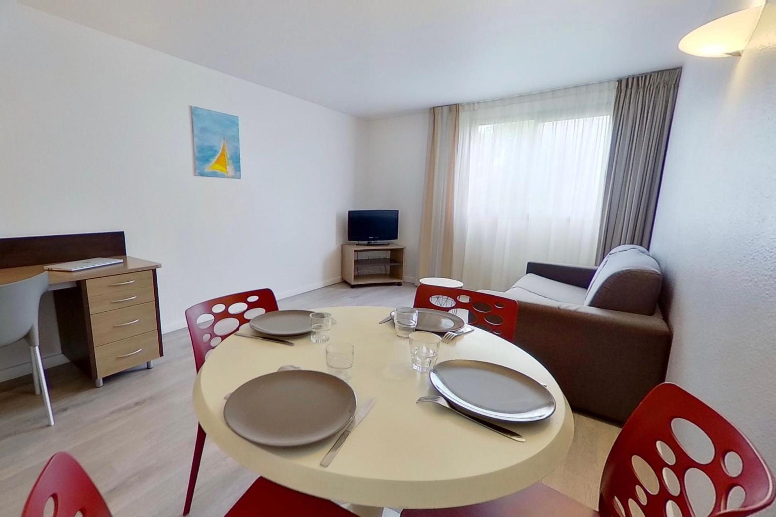 Apartment (4 Adults) - Photo 6