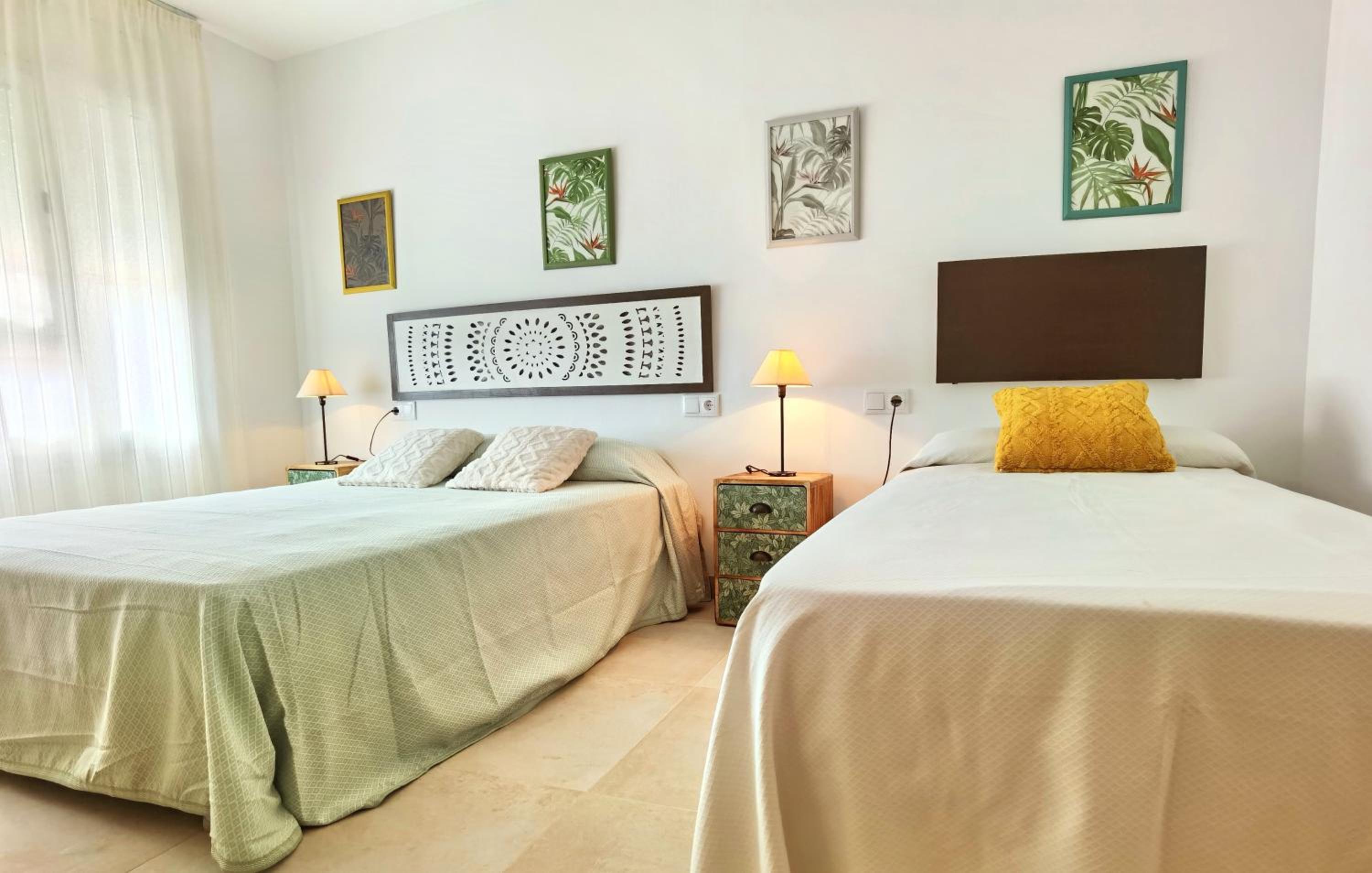 Triple Room with City View - Photo 5