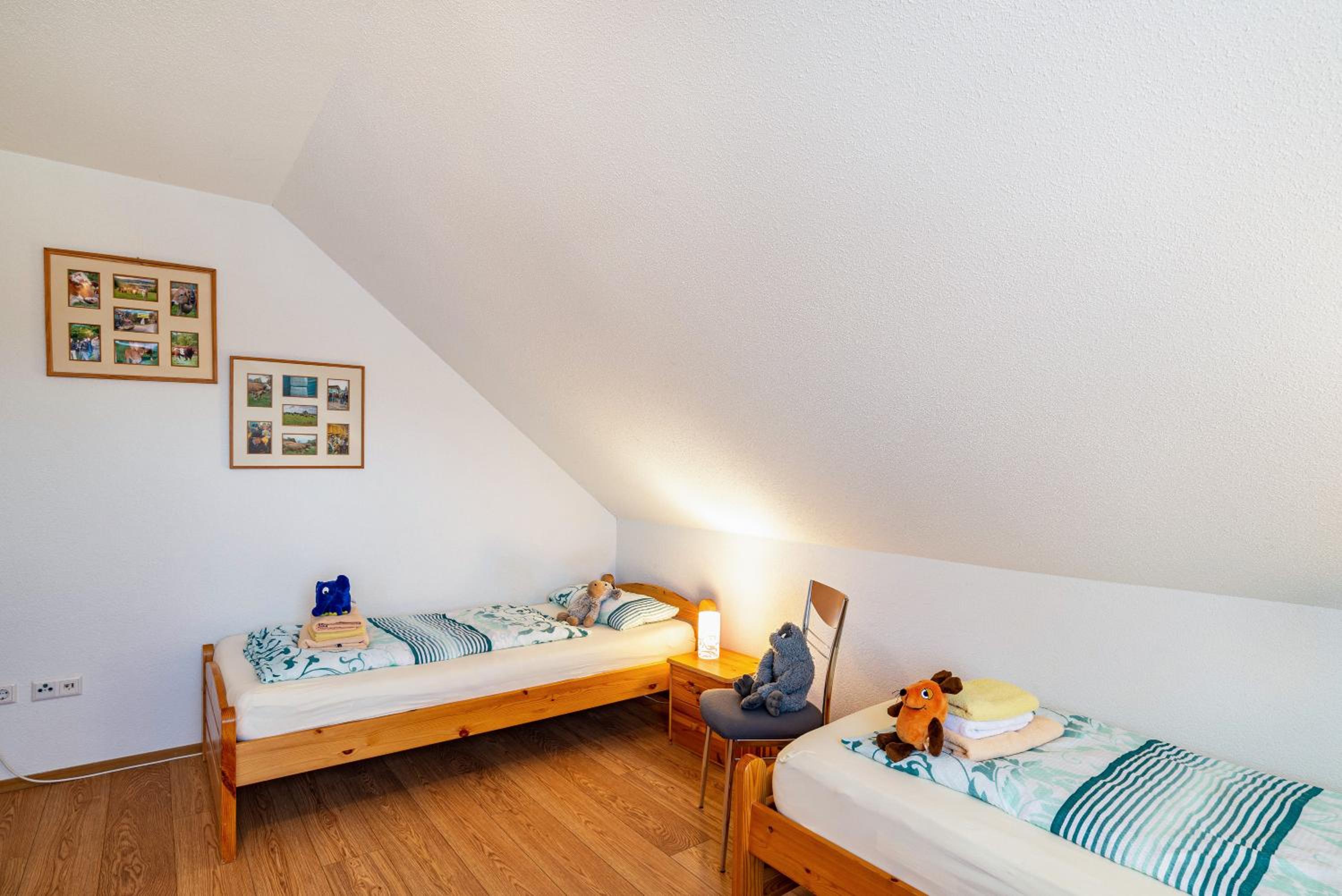 Two-Bedroom Deluxe Apartment with Garden View photo 3