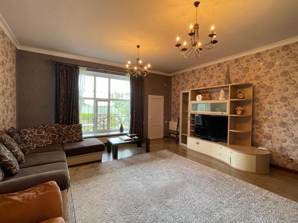 Three-Bedroom House photo 1