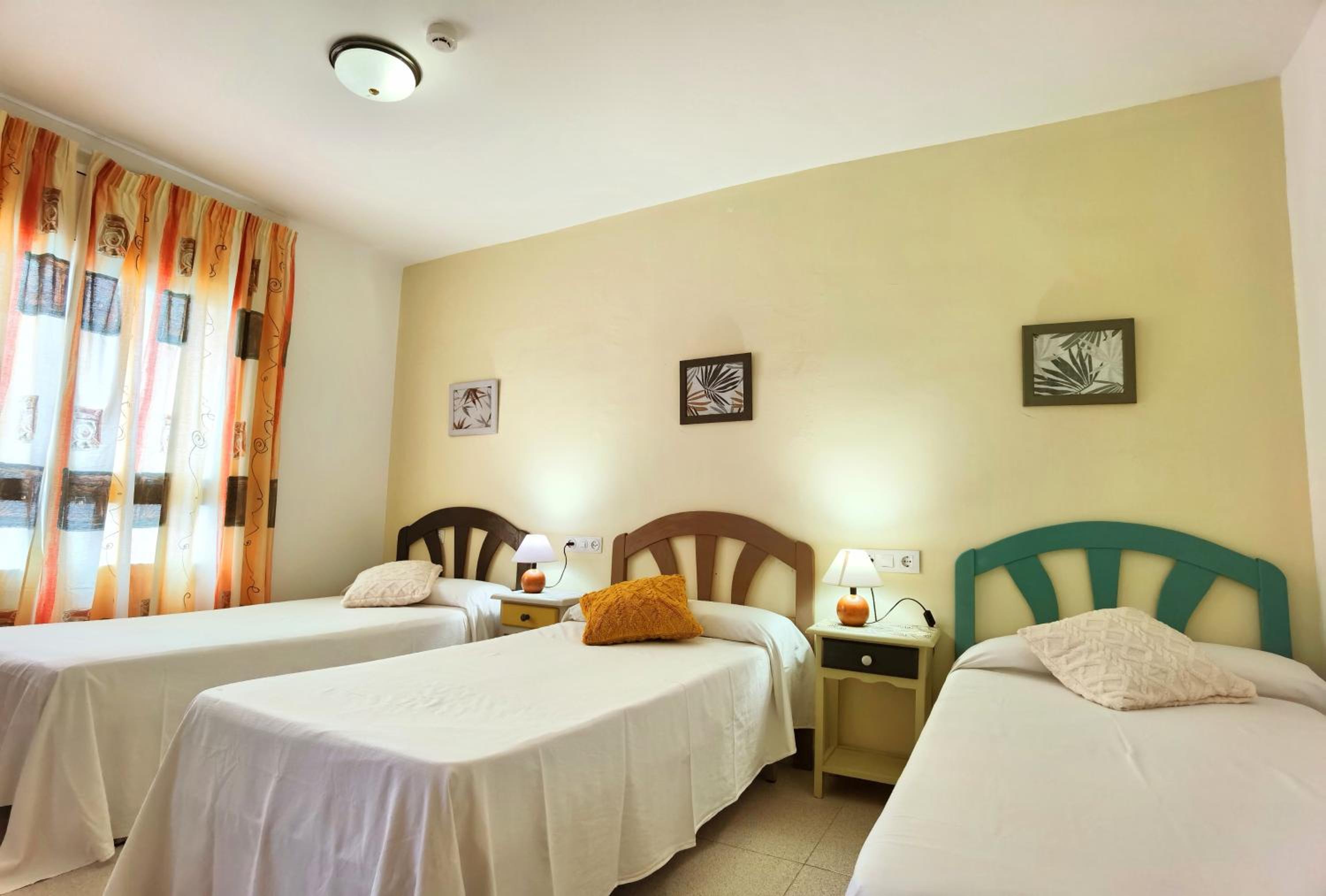 Triple Room - Photo 9