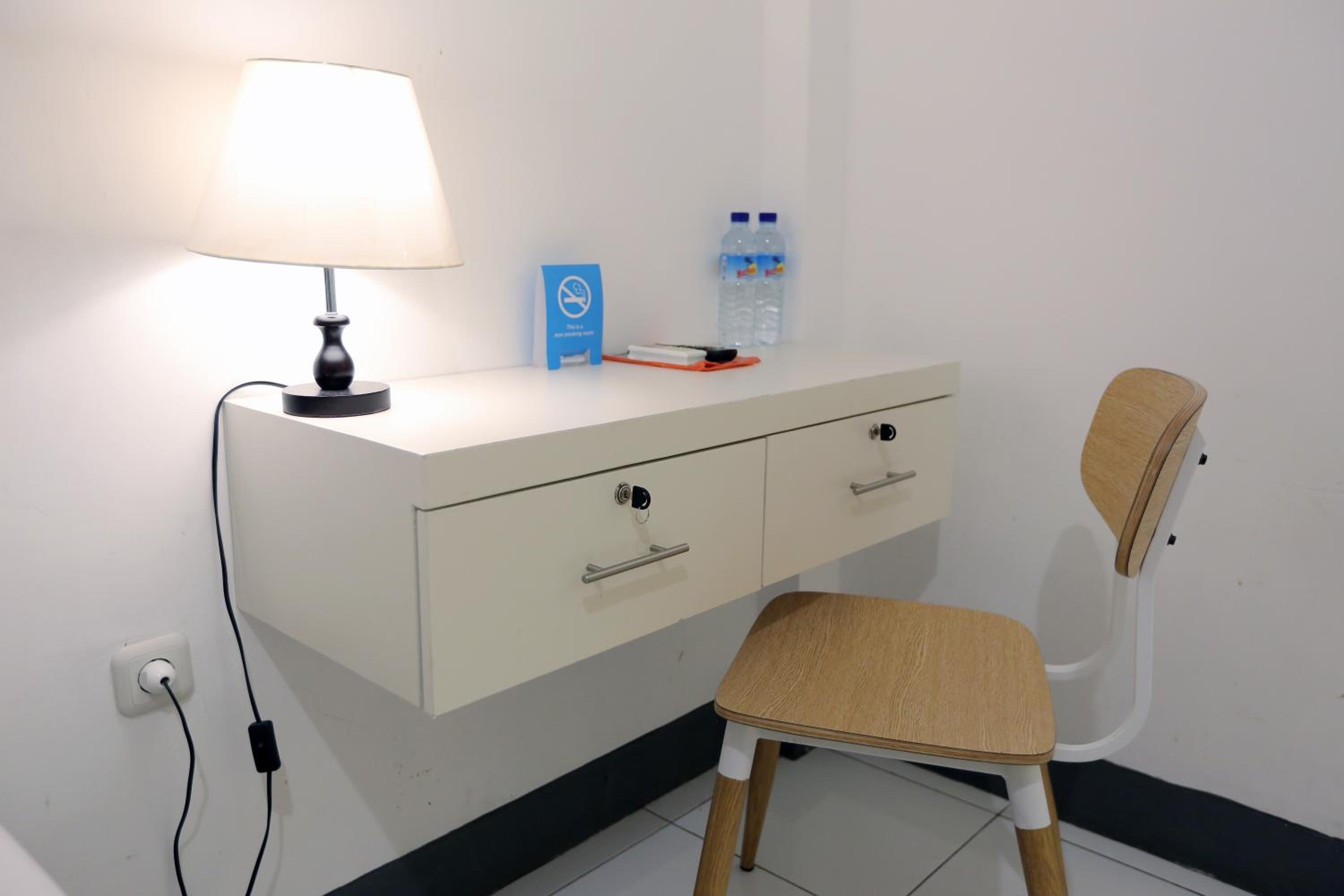 Budget Double Room photo 2