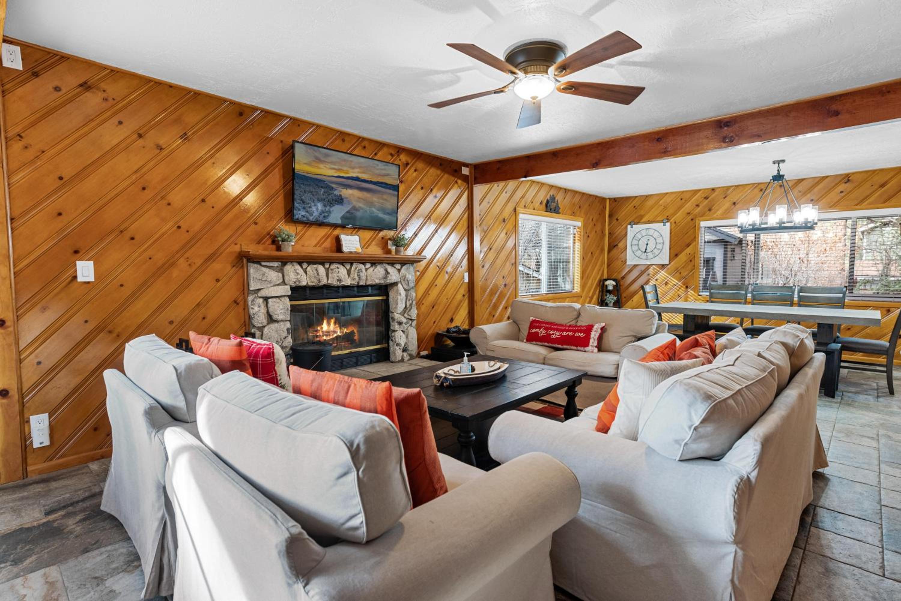 Three-Bedroom Vacation Home  photo 1