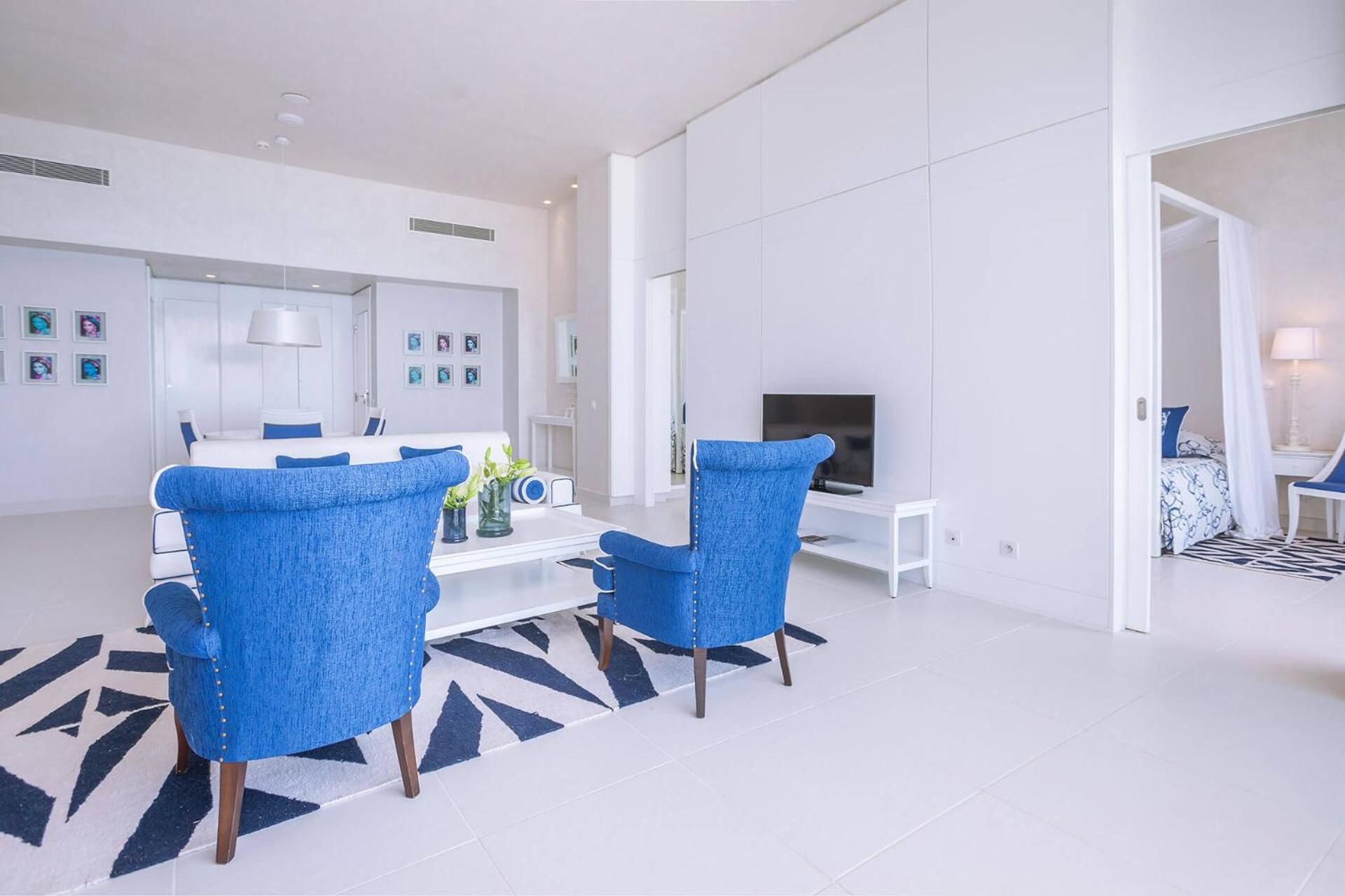 Suite Legend  with Private Pool Third Floor - Photo 3