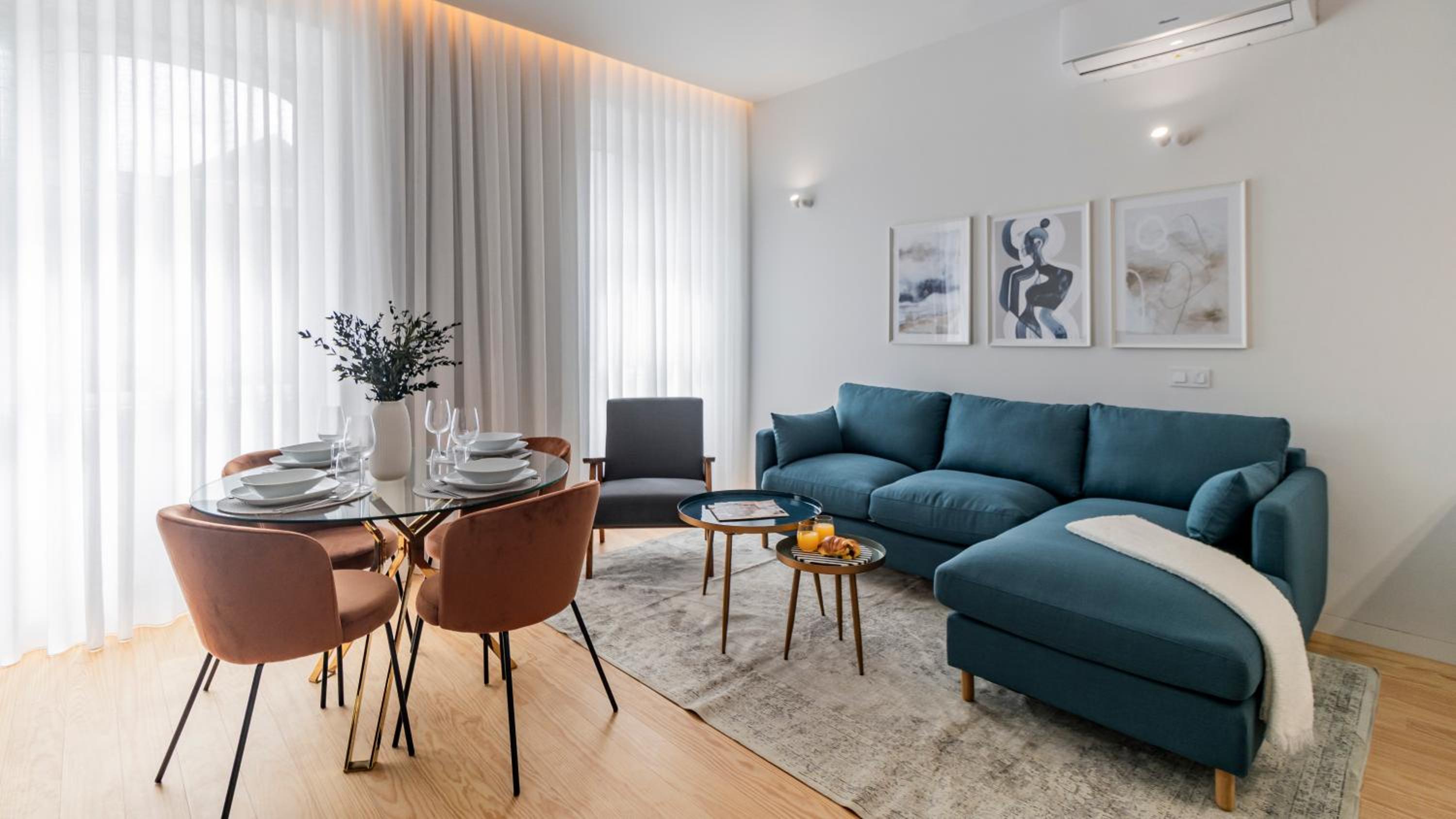 One-Bedroom Apartment