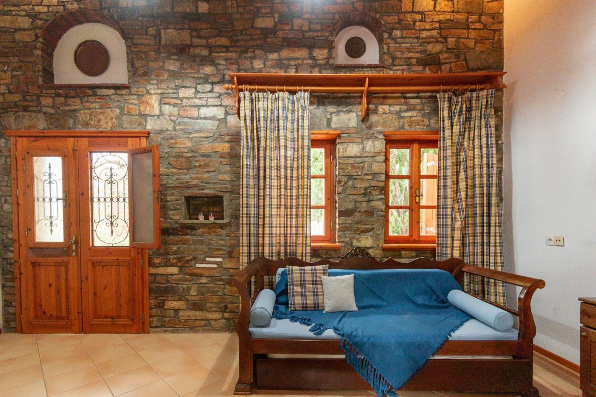 Maisonette photo 1