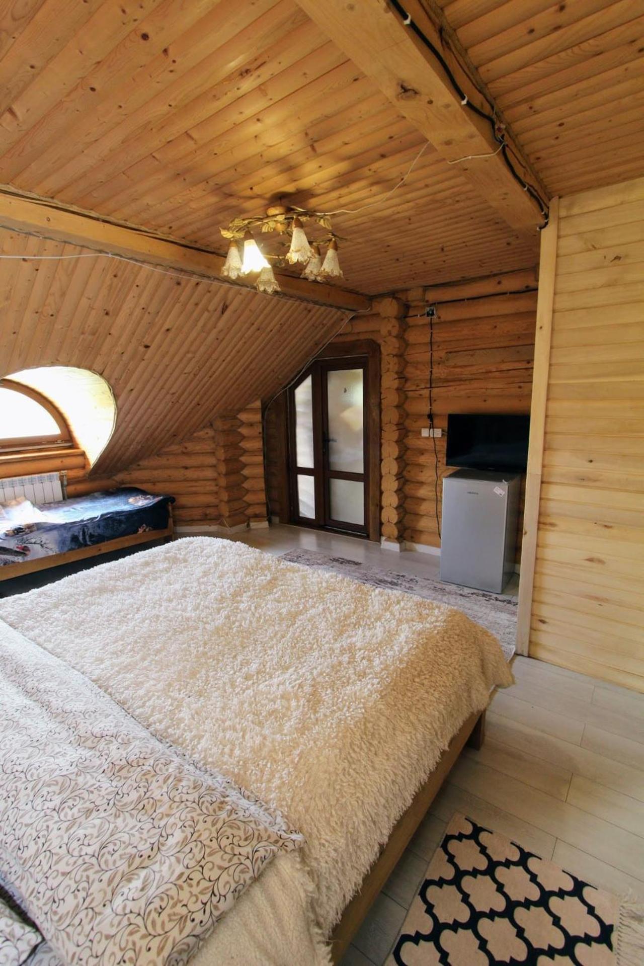 Suite with Mountain View photo 3