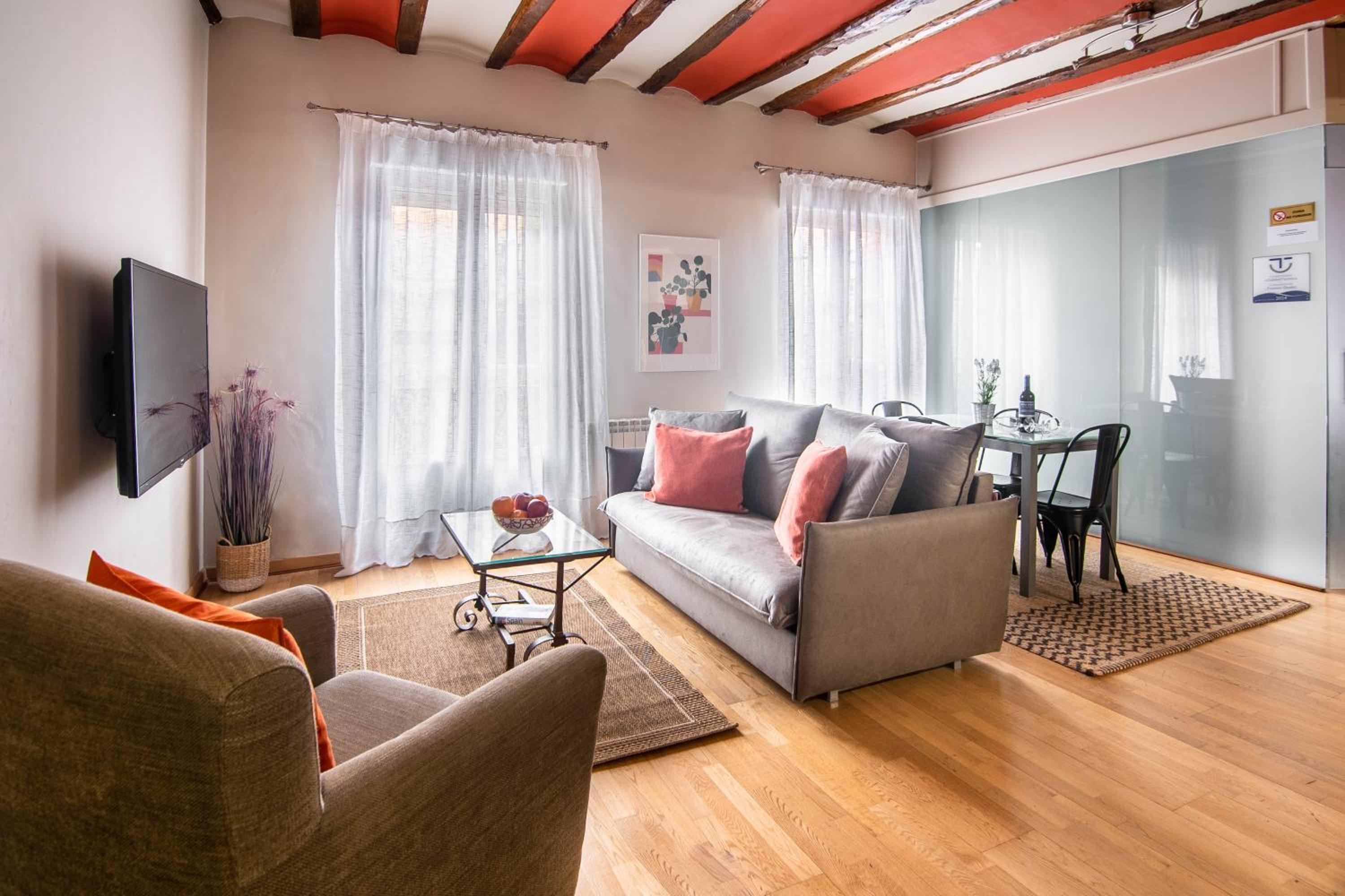 Apartamento estudio (2 adultos + 2 niños)