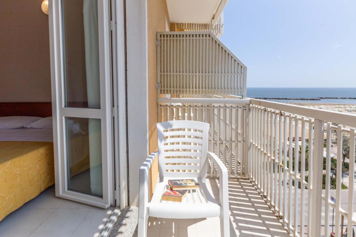Triple Room with Sea View