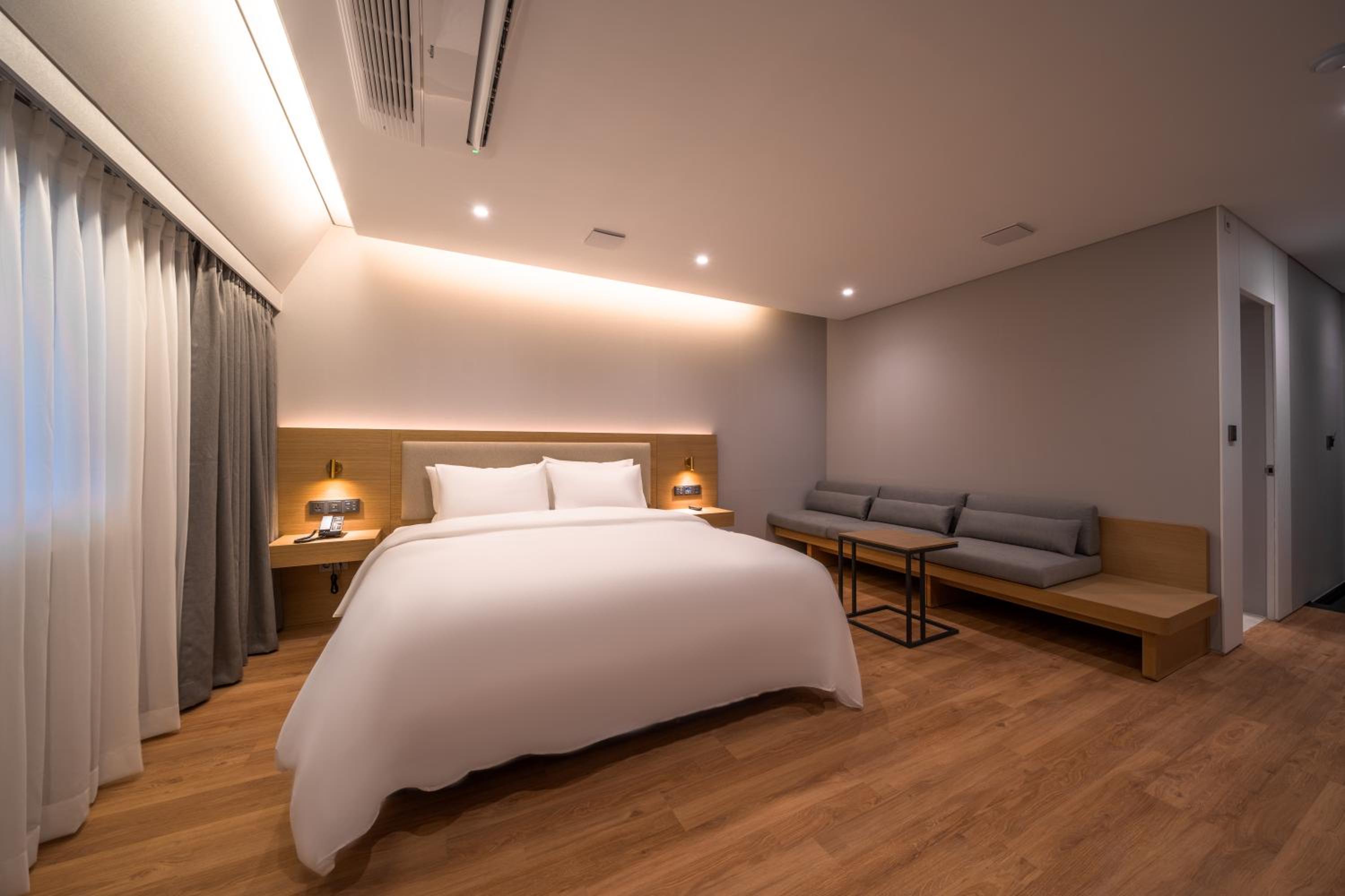 Deluxe Double Room - Photo 2