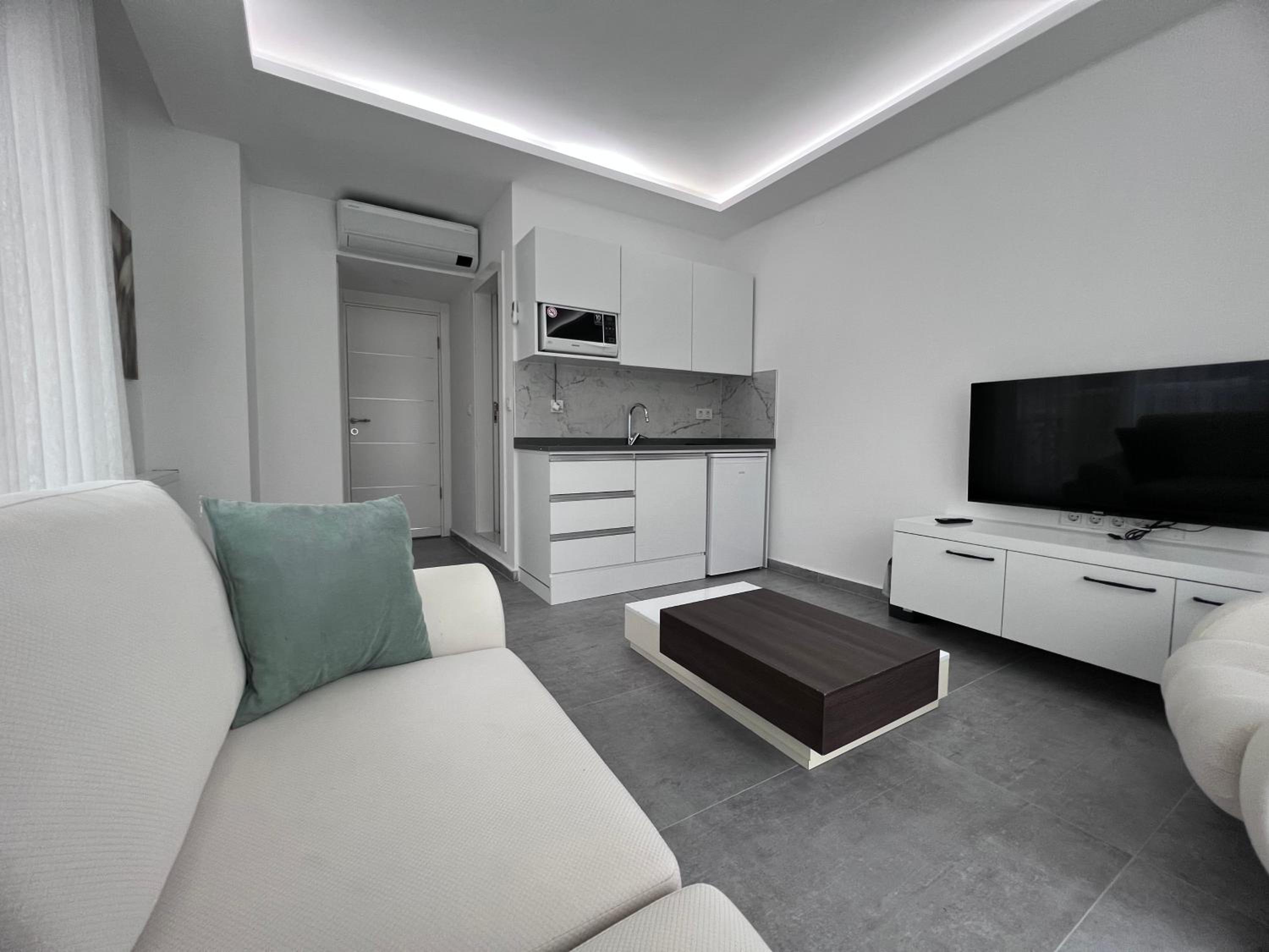 Family Room photo 1