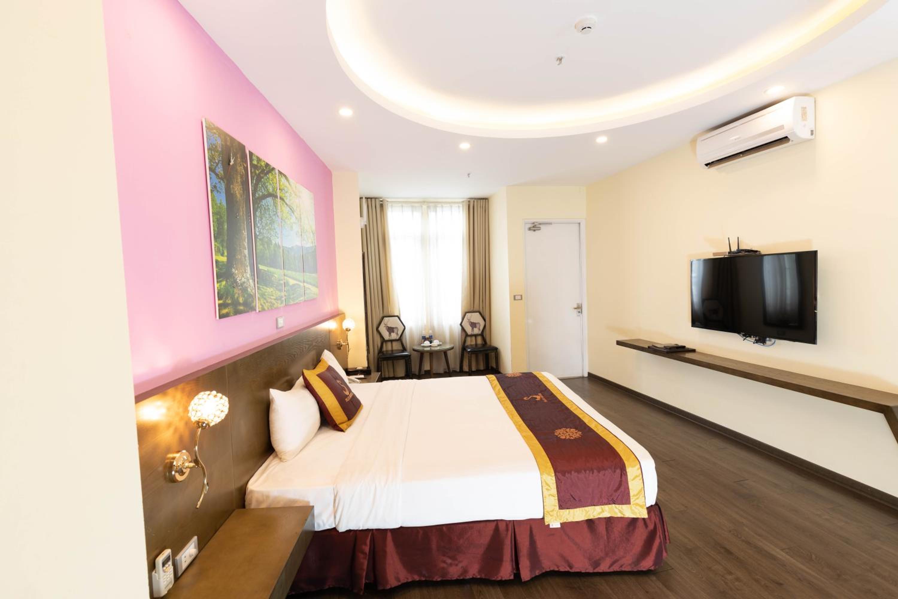 Deluxe Suite