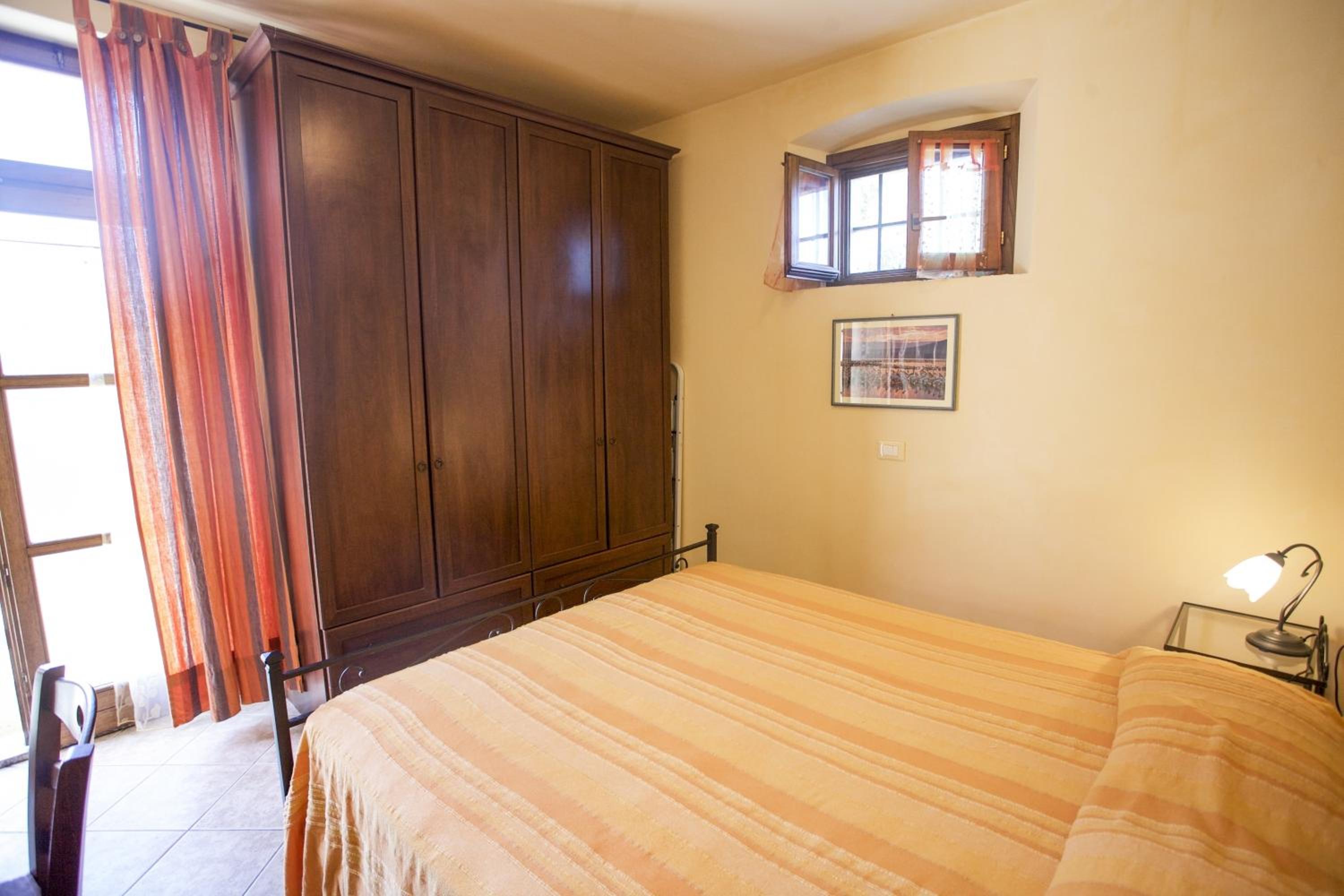Studio Apartment photo 3