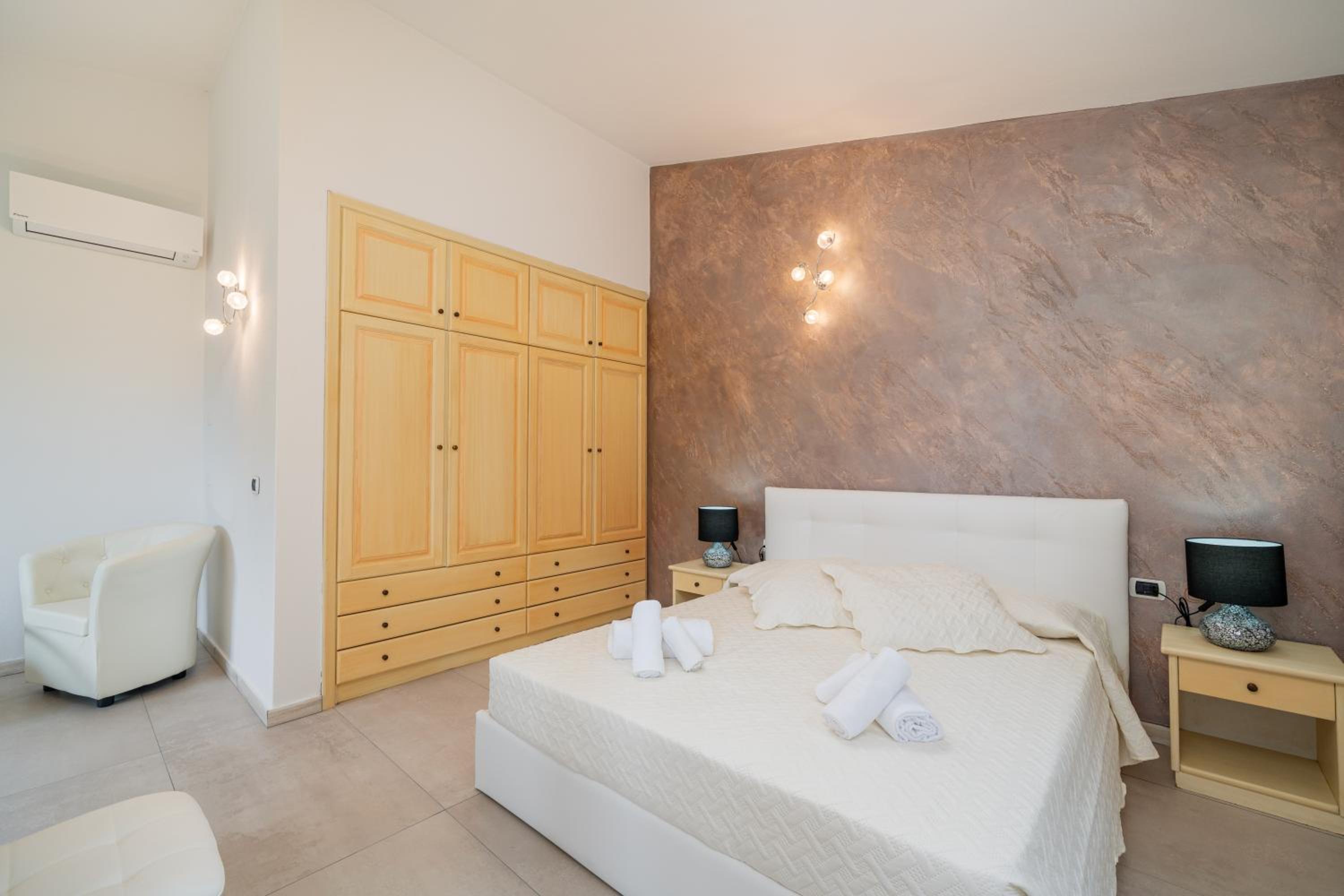 King Suite with Balcony