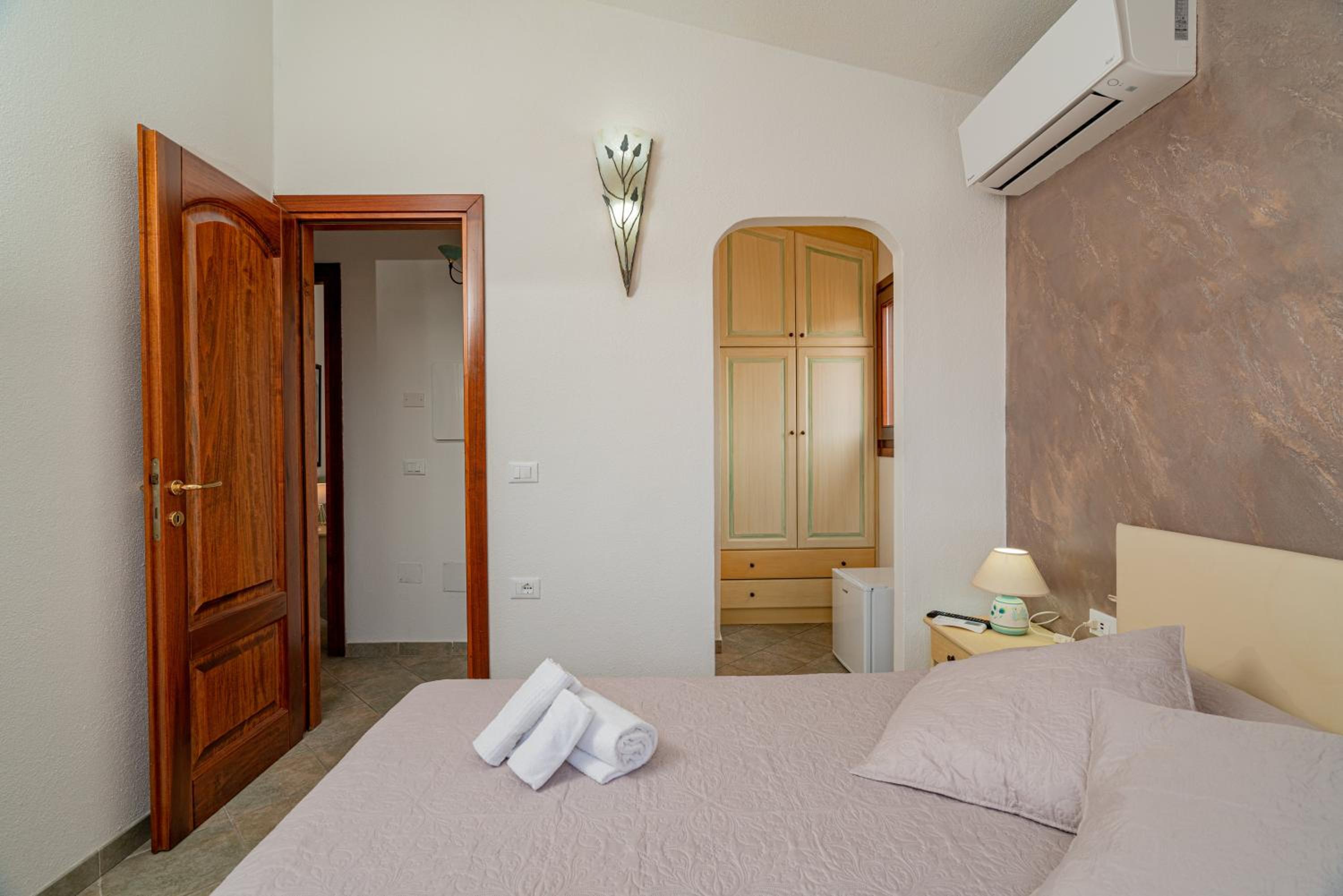 Quadruple Room with Balcony photo 2