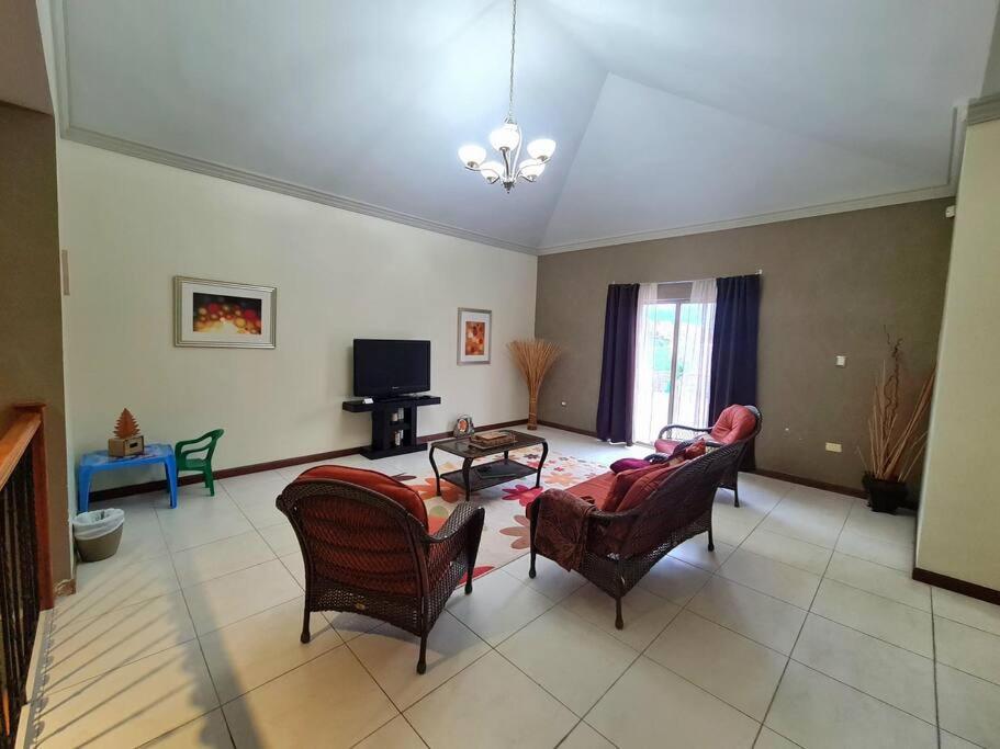 Three-Bedroom House photo 1