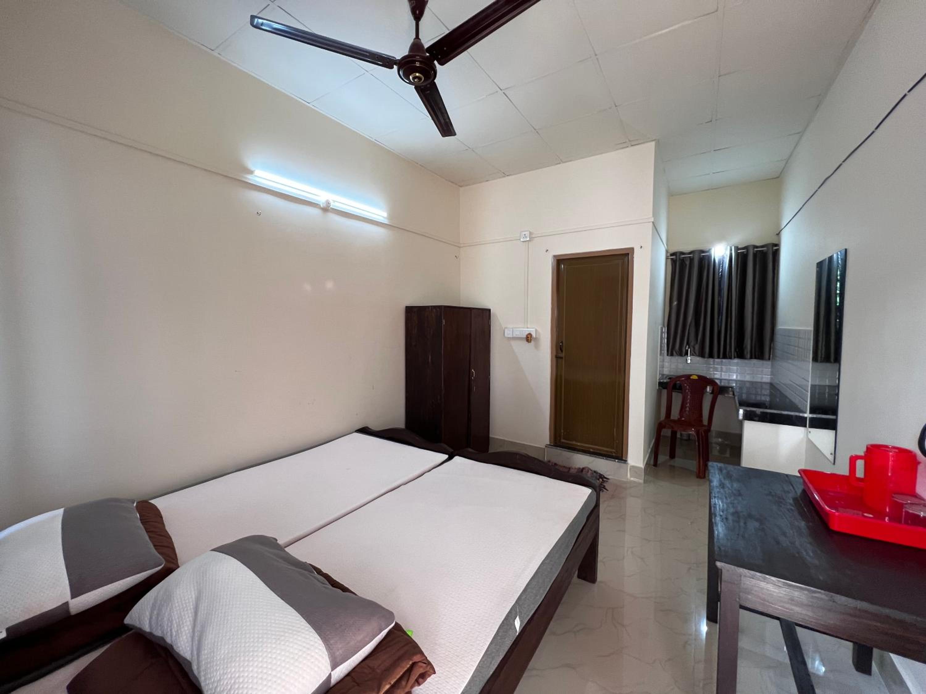 Standard Twin Room photo 1