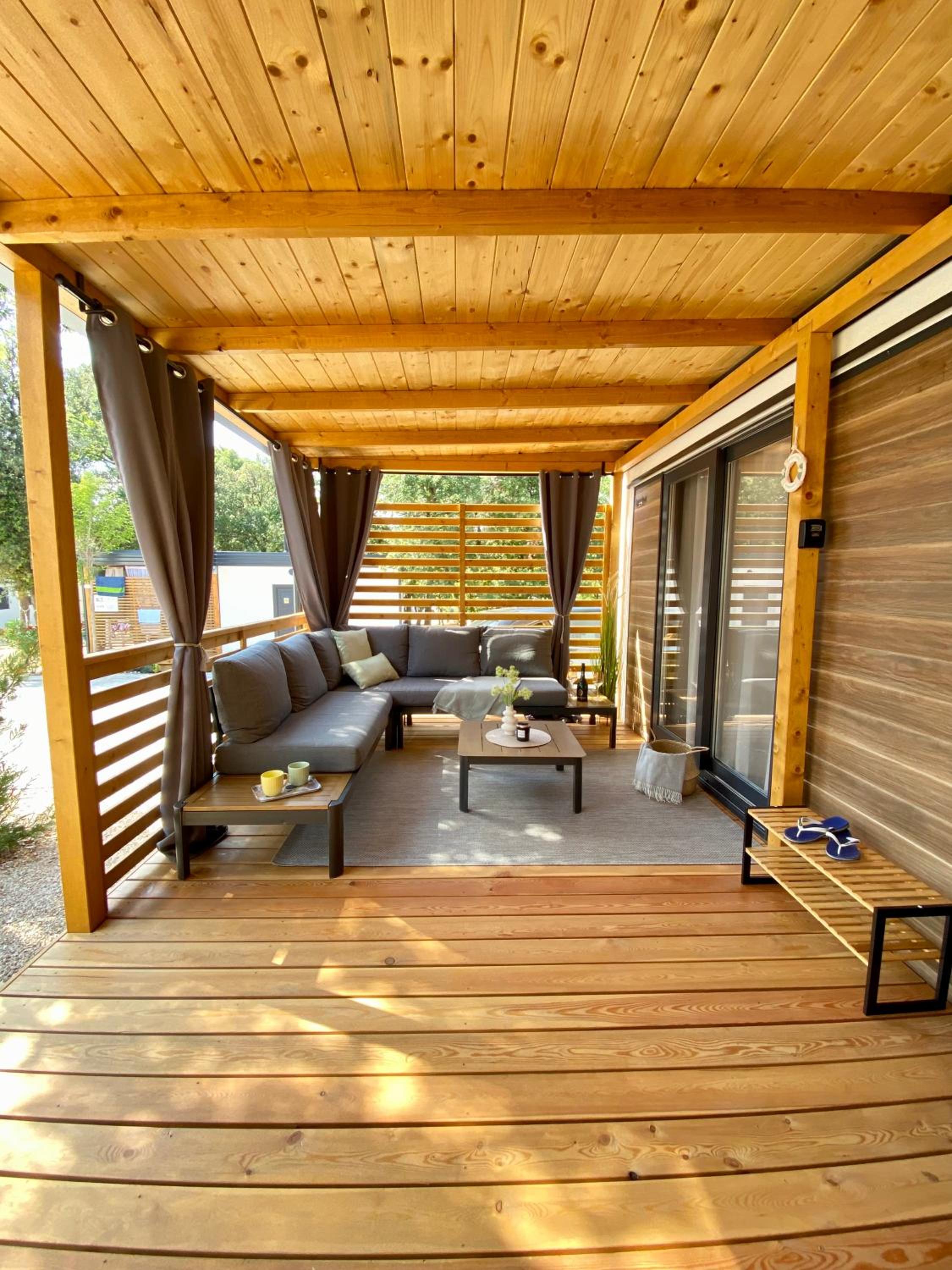 Mobile Home photo 3